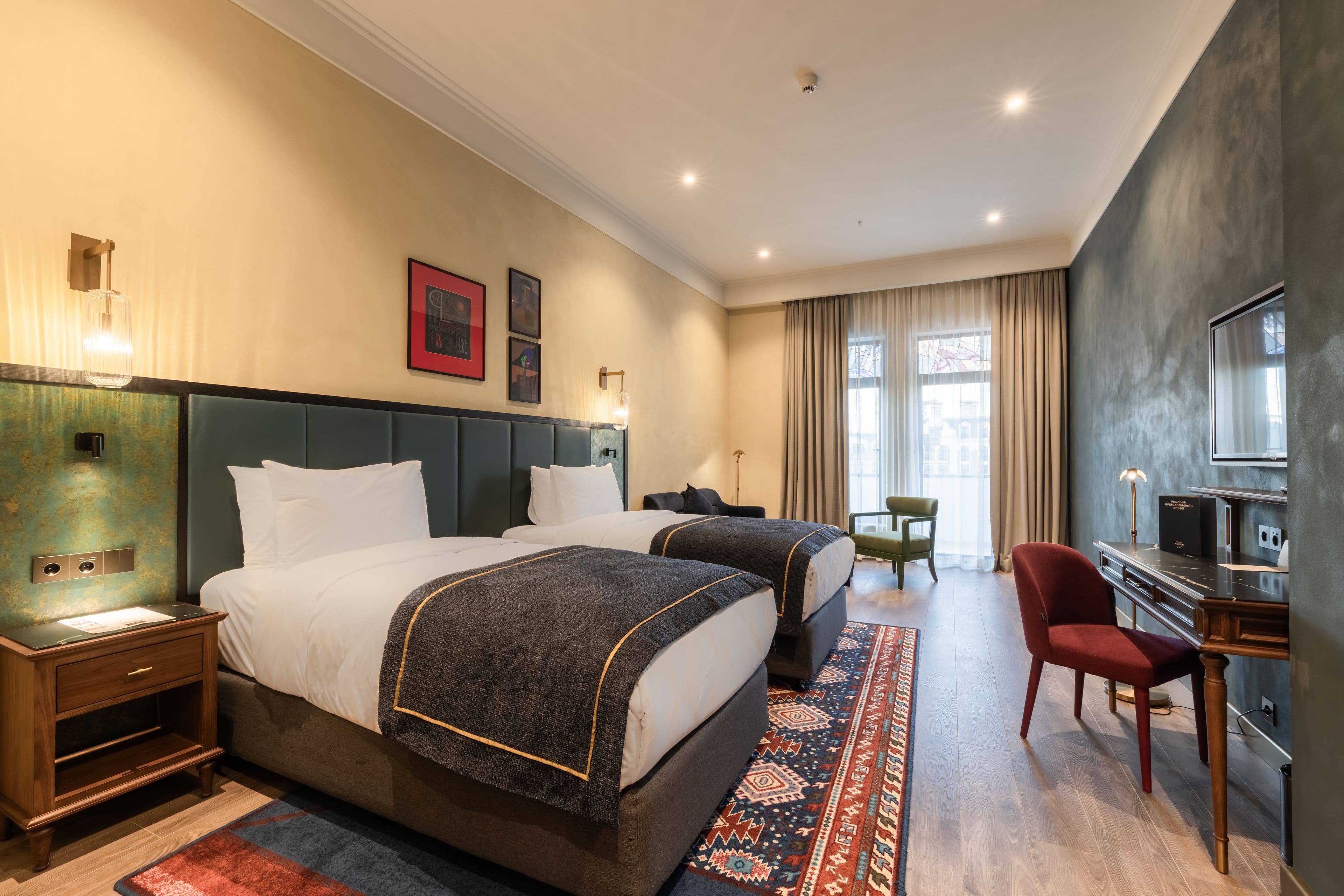 Hotel Indigo Batumi - Old Town — 24