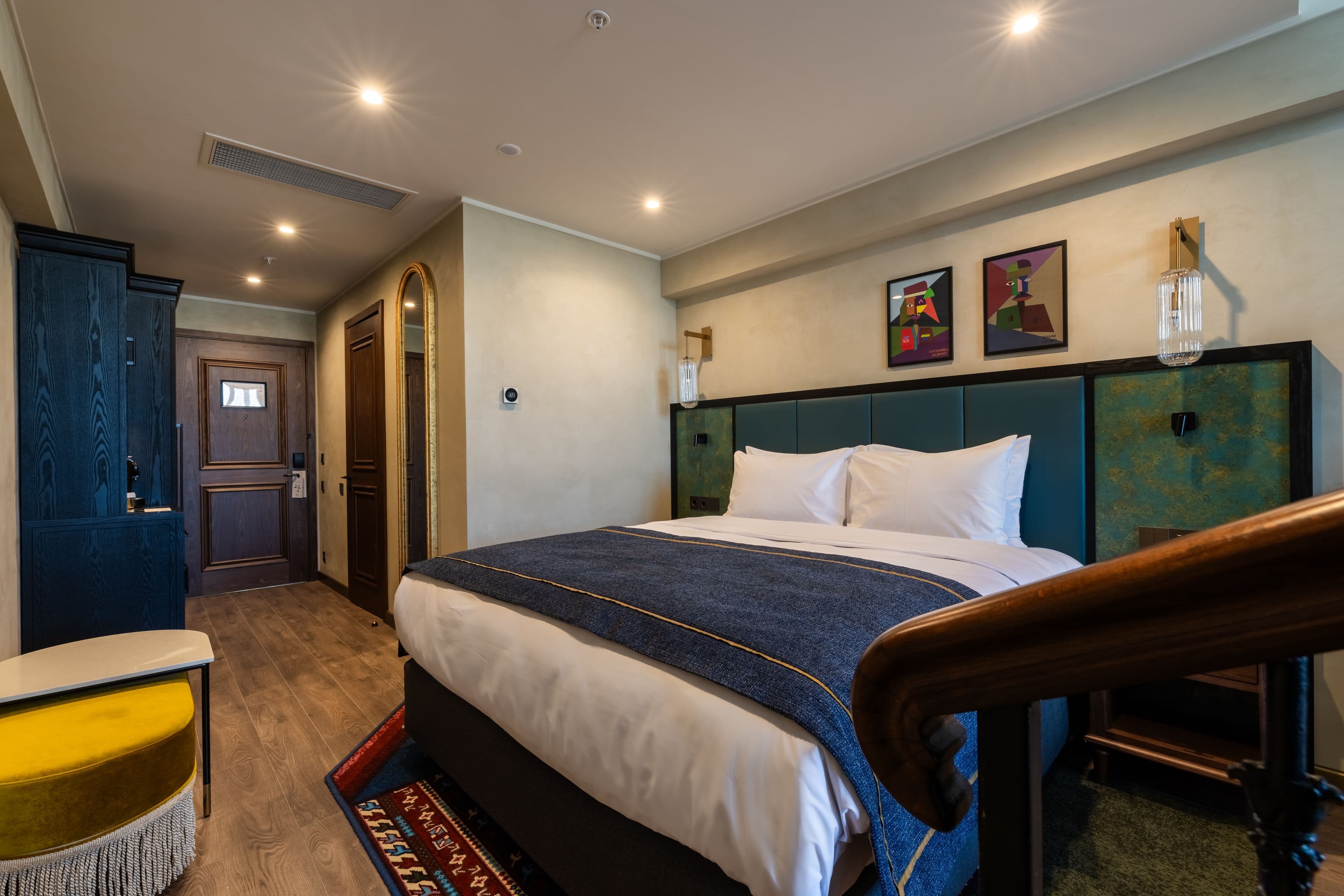 Hotel Indigo Batumi - Old Town — 15