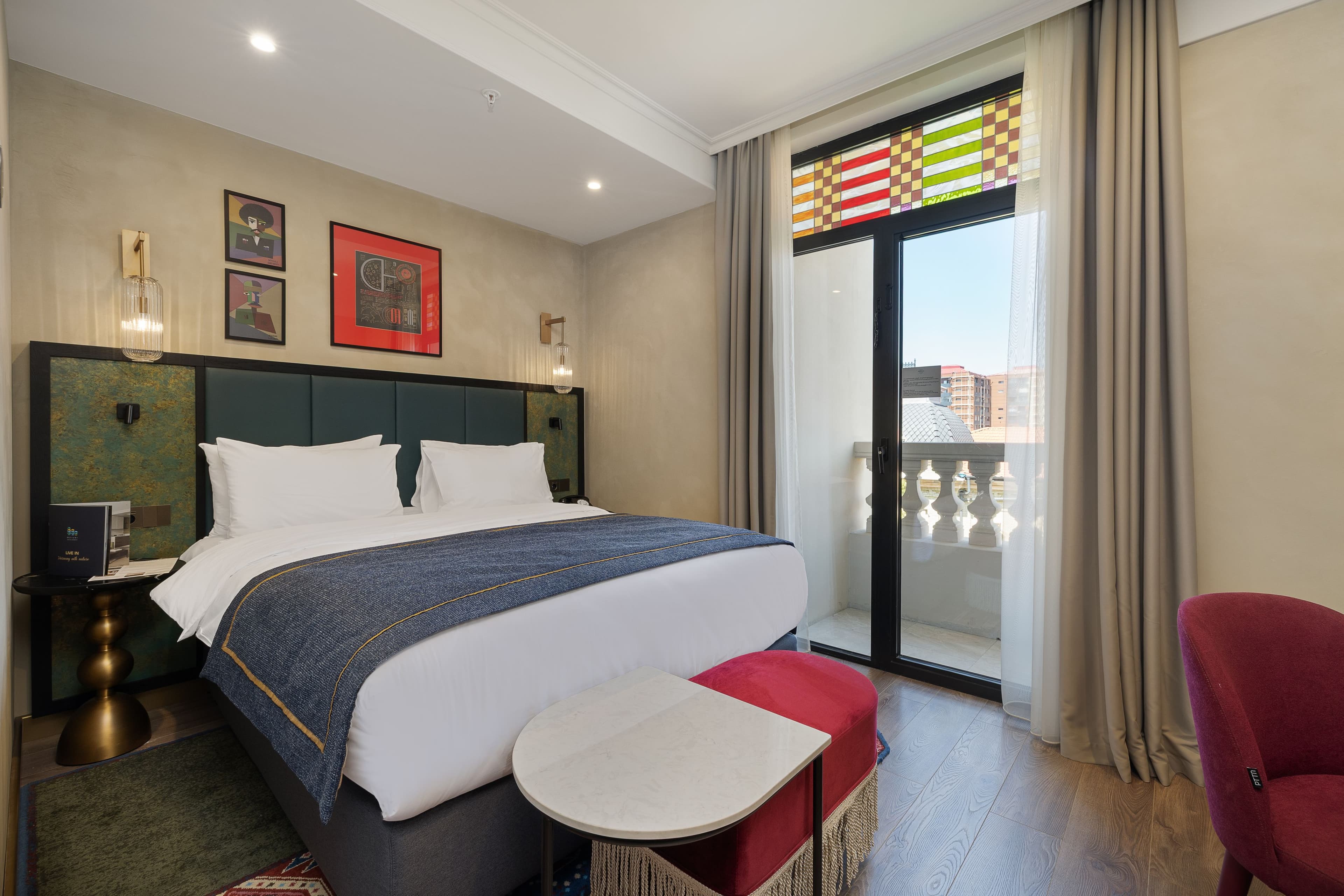 Hotel Indigo Batumi - Old Town — 17