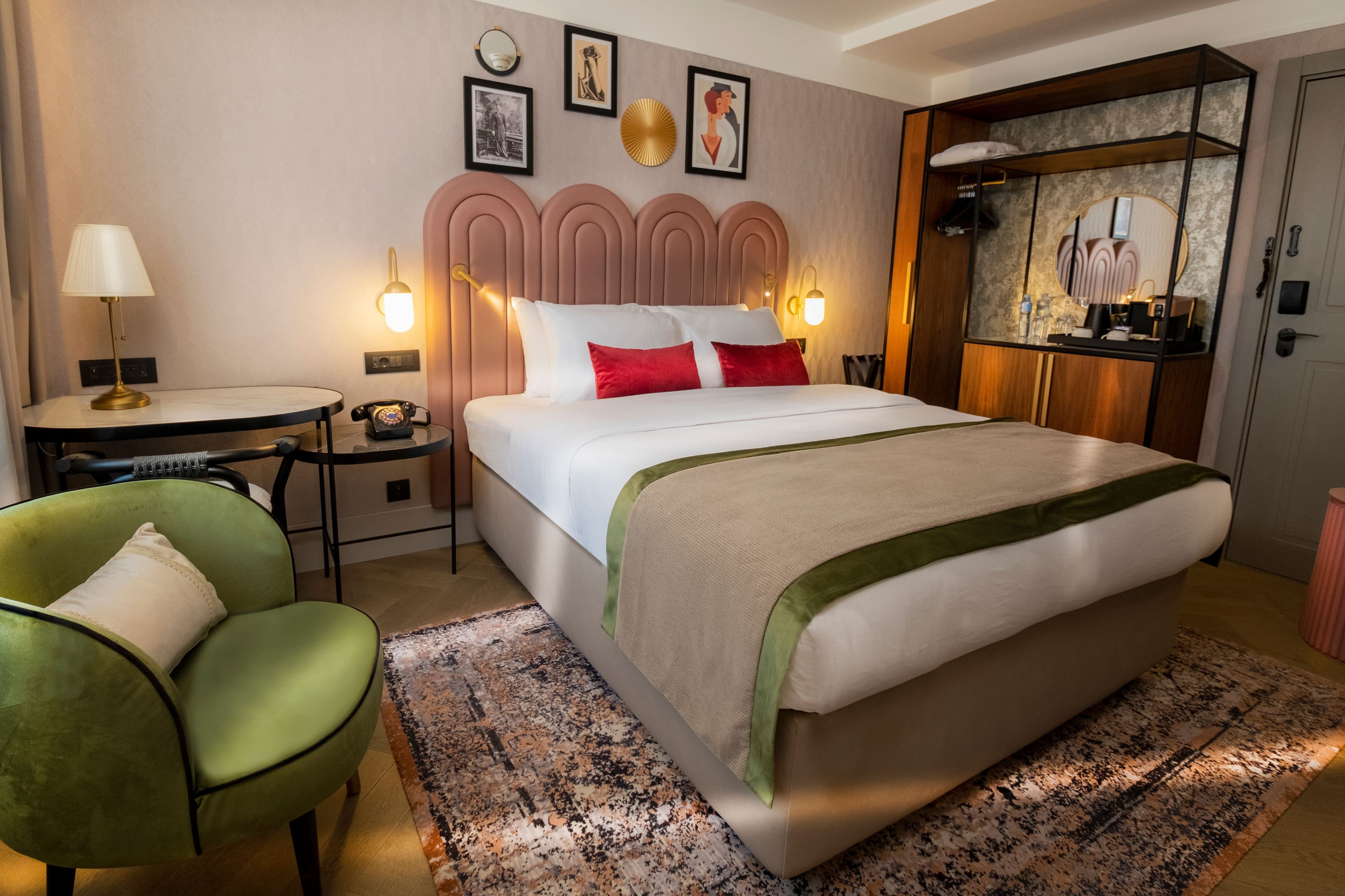 Hotel Indigo Belgrade — 10