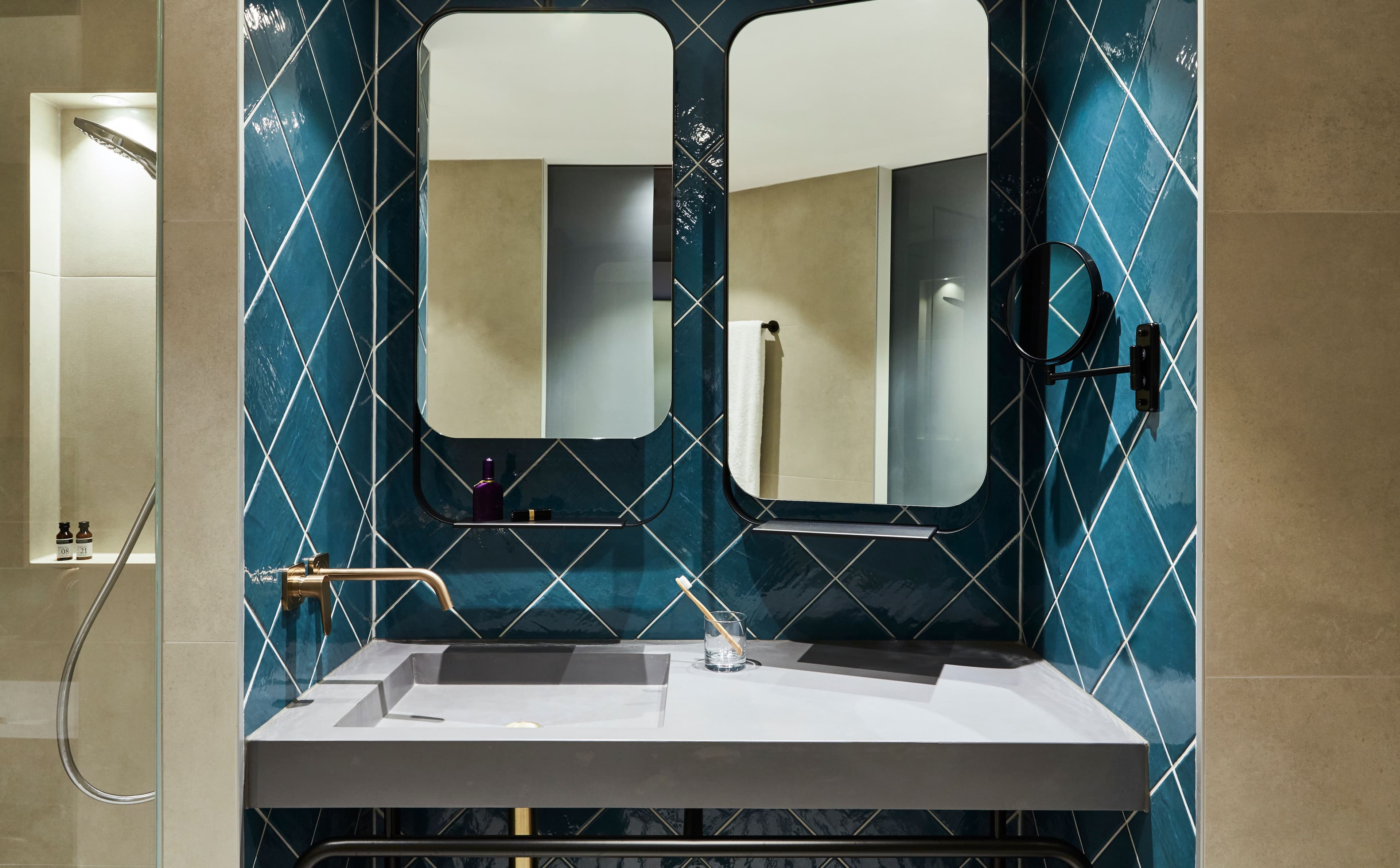Standard Room - Image 6