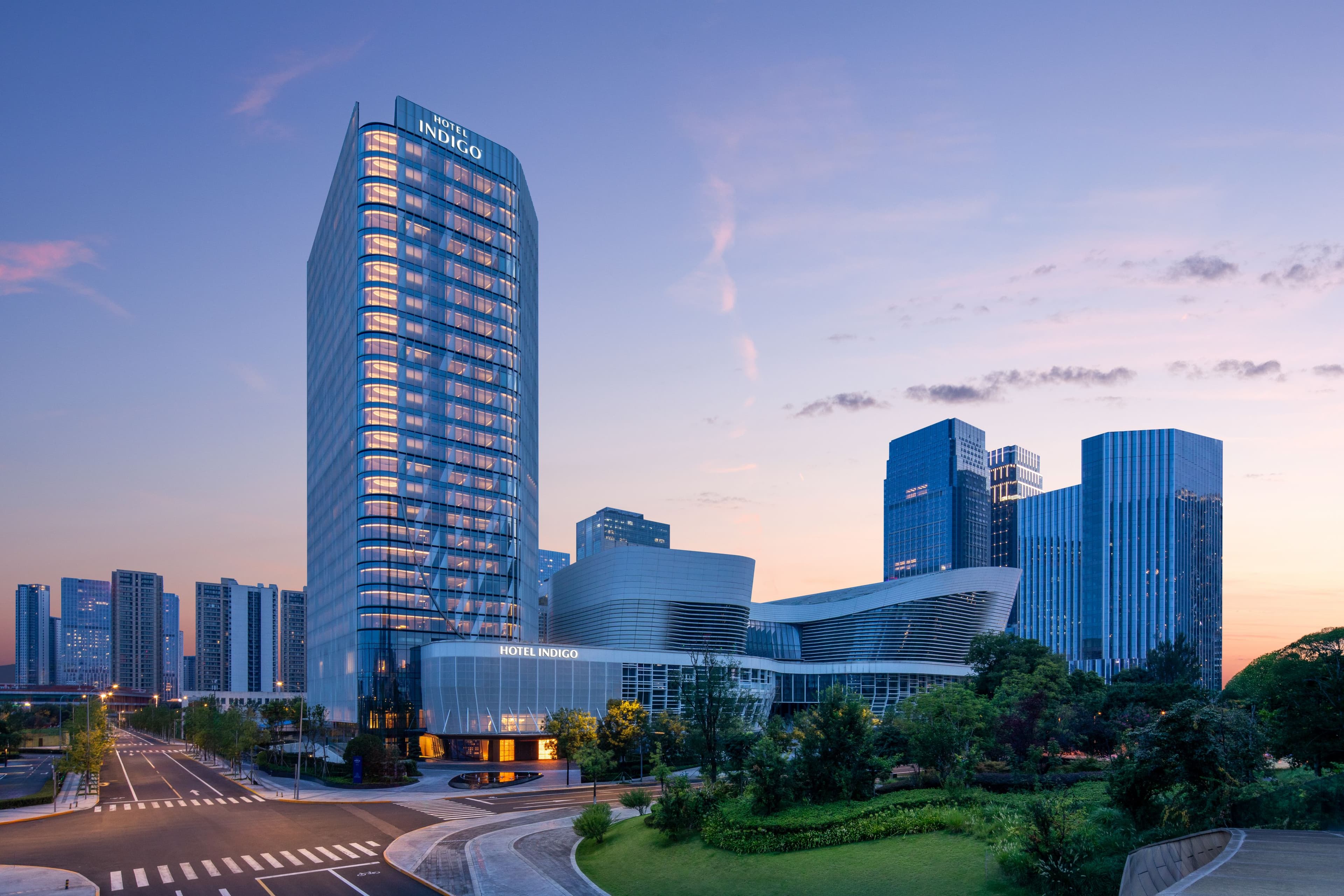 Hotel Indigo Chengdu Financial City - Image 1
