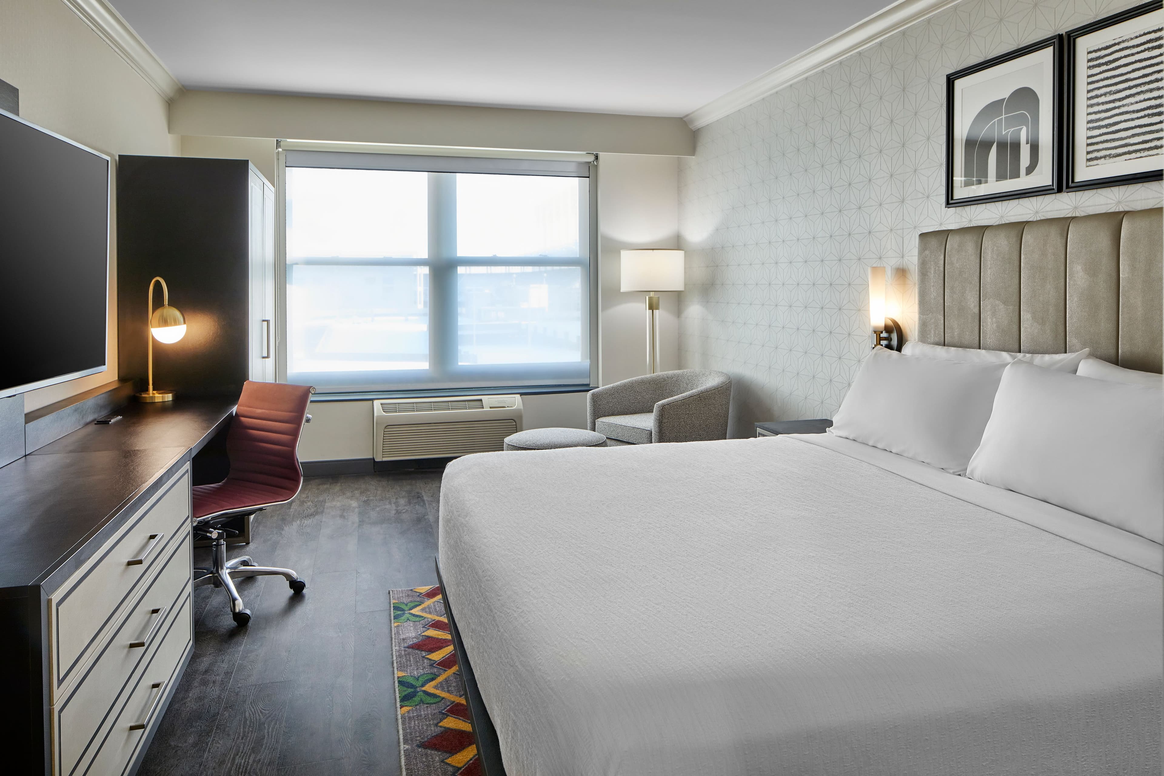 Hotel Indigo Cleveland Downtown - Image 2