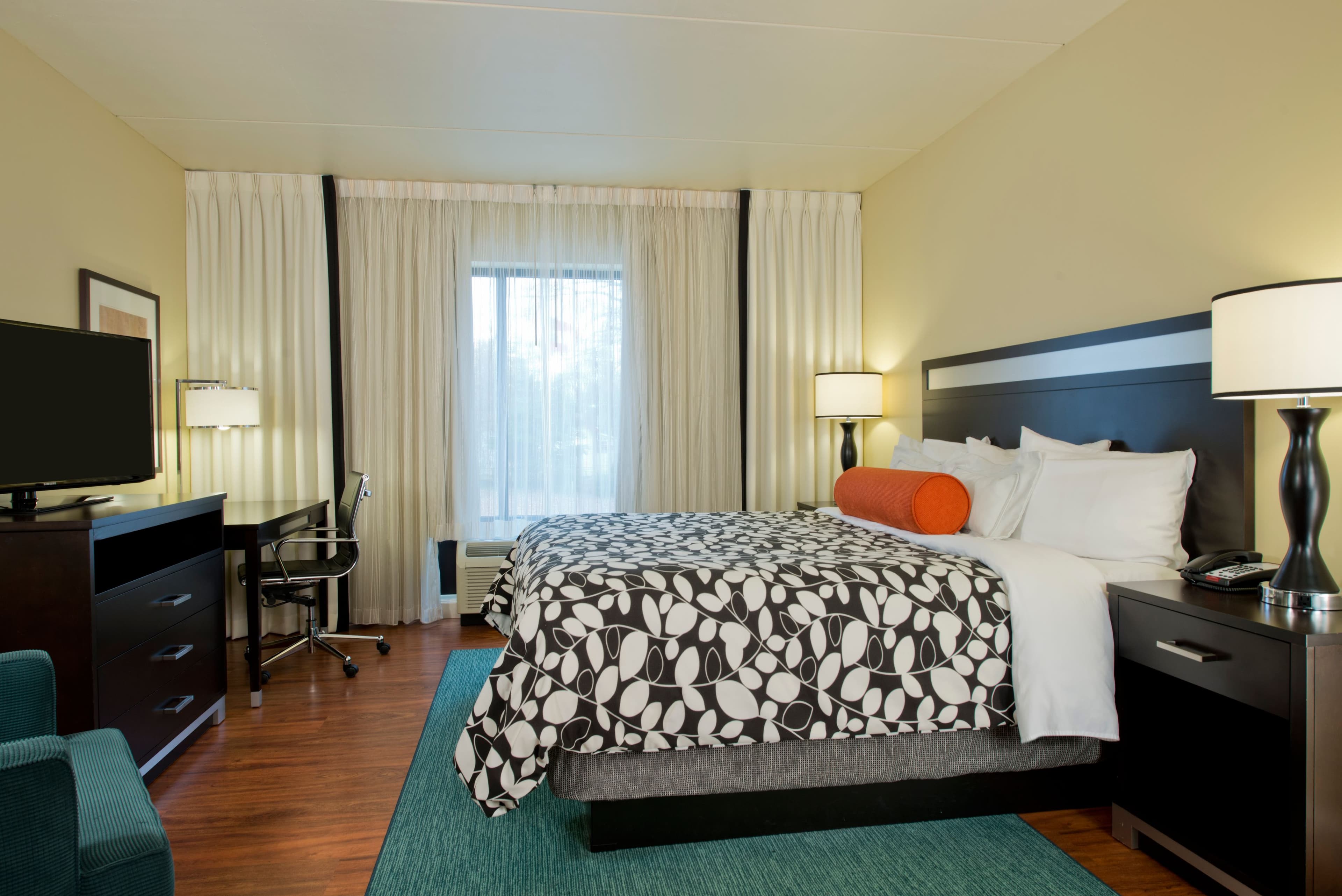Hotel Indigo Atlanta Airport - College Park - Image 2