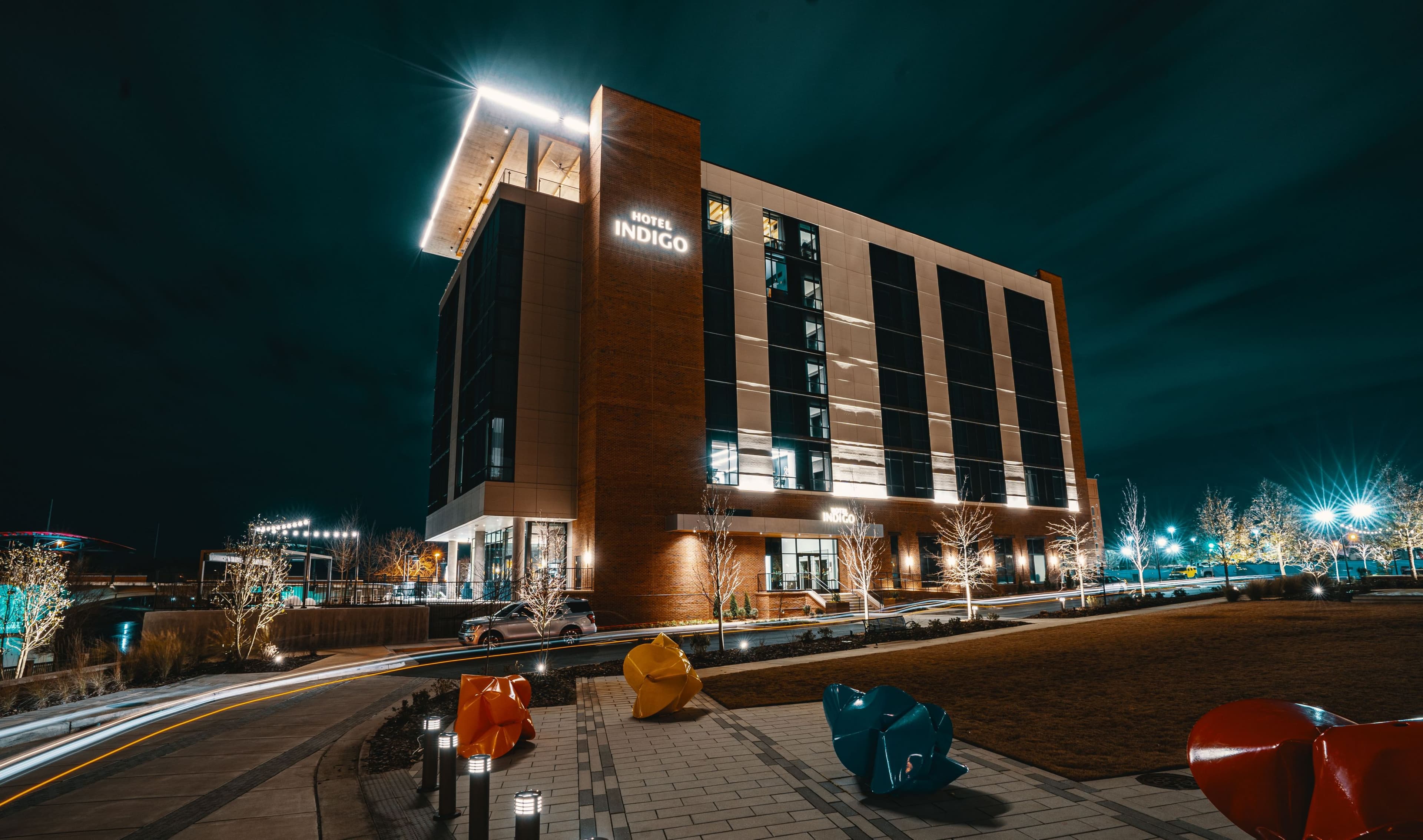 Hotel Indigo Columbus at Riverfront Place - Image 1