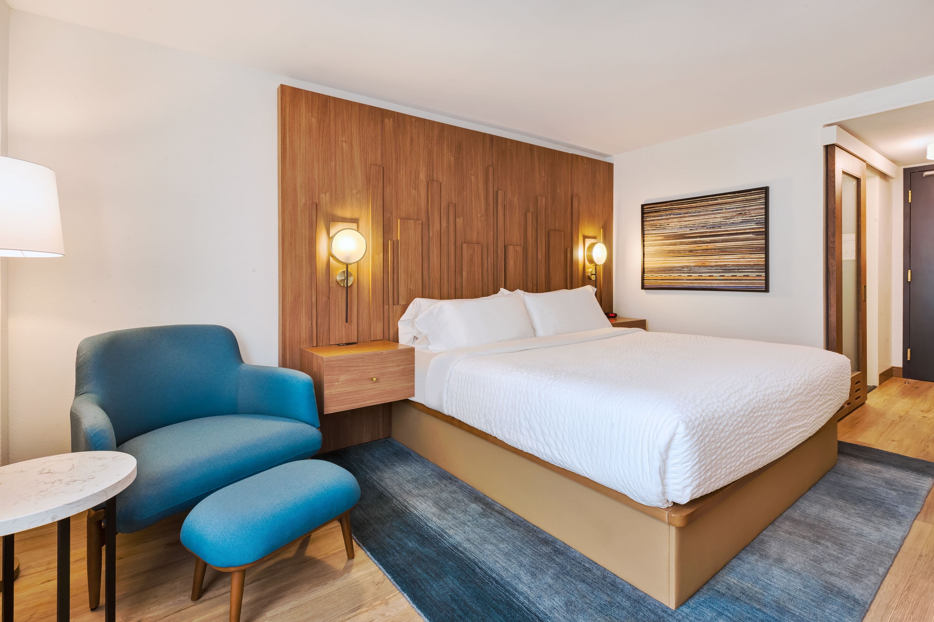 Hotel Indigo Detroit Downtown — 9