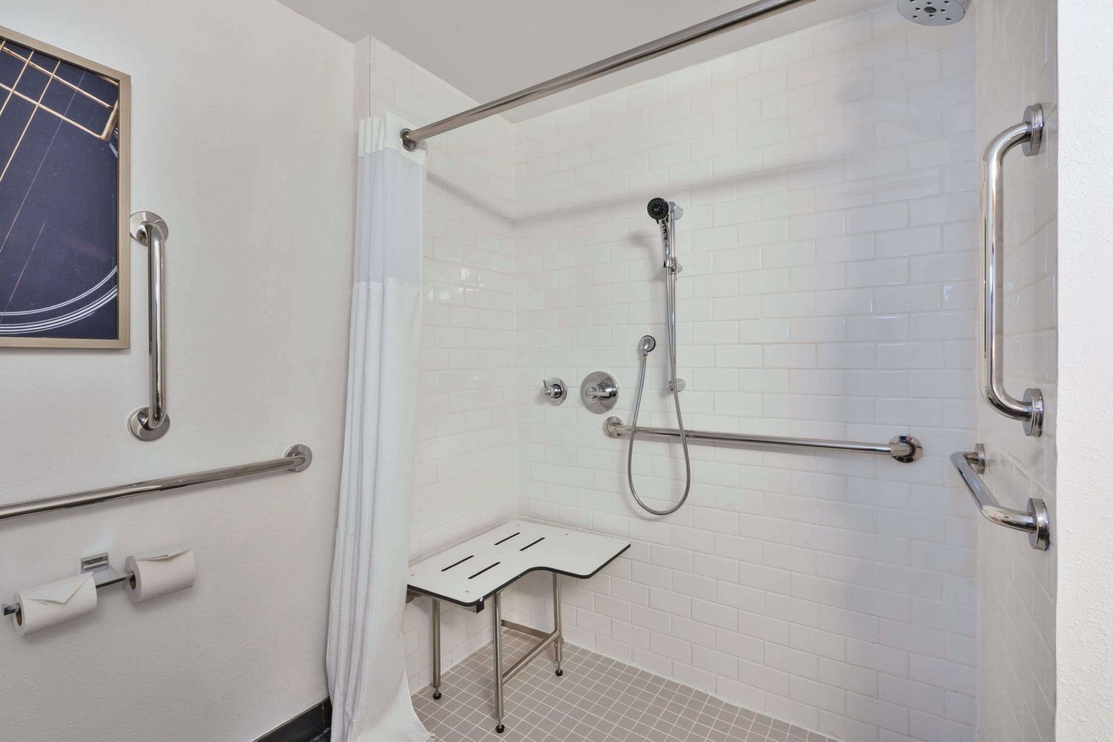 Hotel Indigo Detroit Downtown — 22
