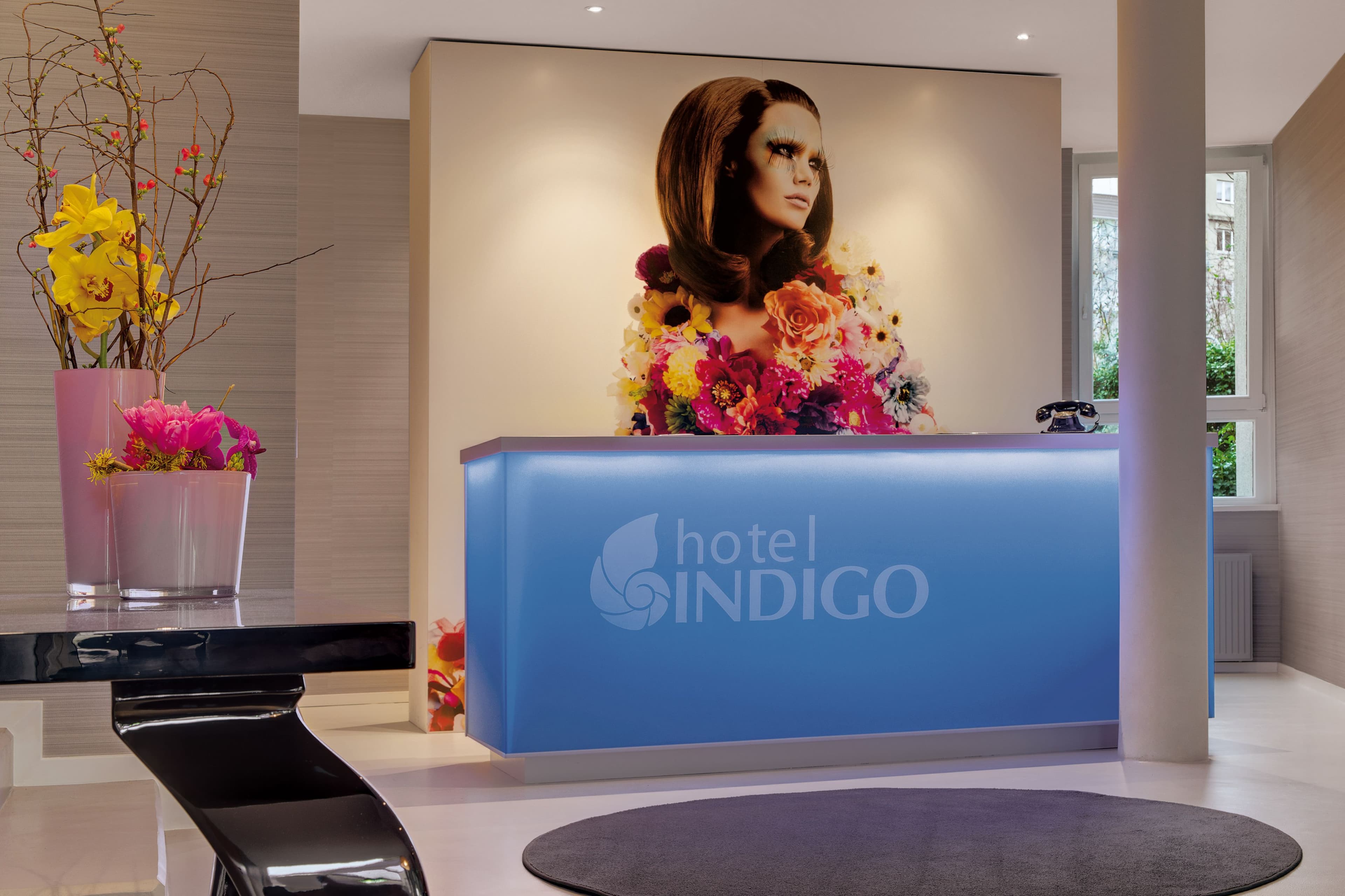 Hotel Indigo Dusseldorf - Image 1