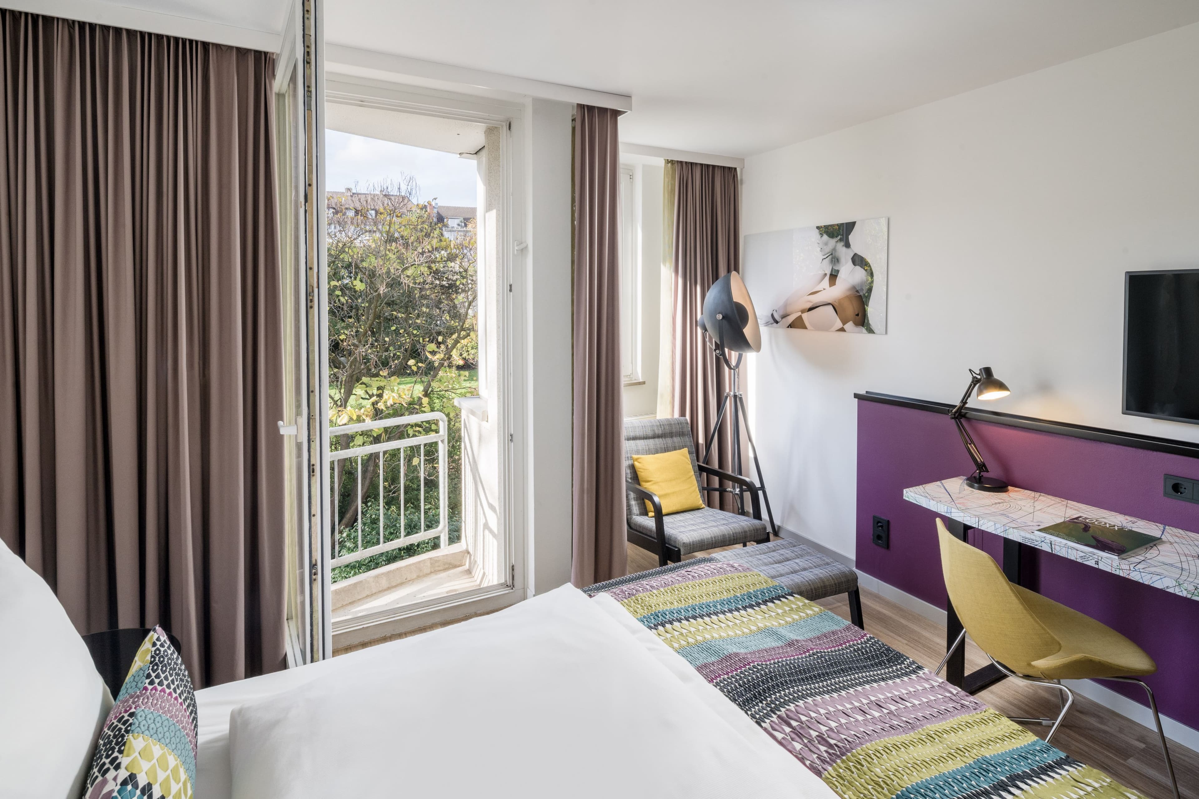 Hotel Indigo Dusseldorf — 25