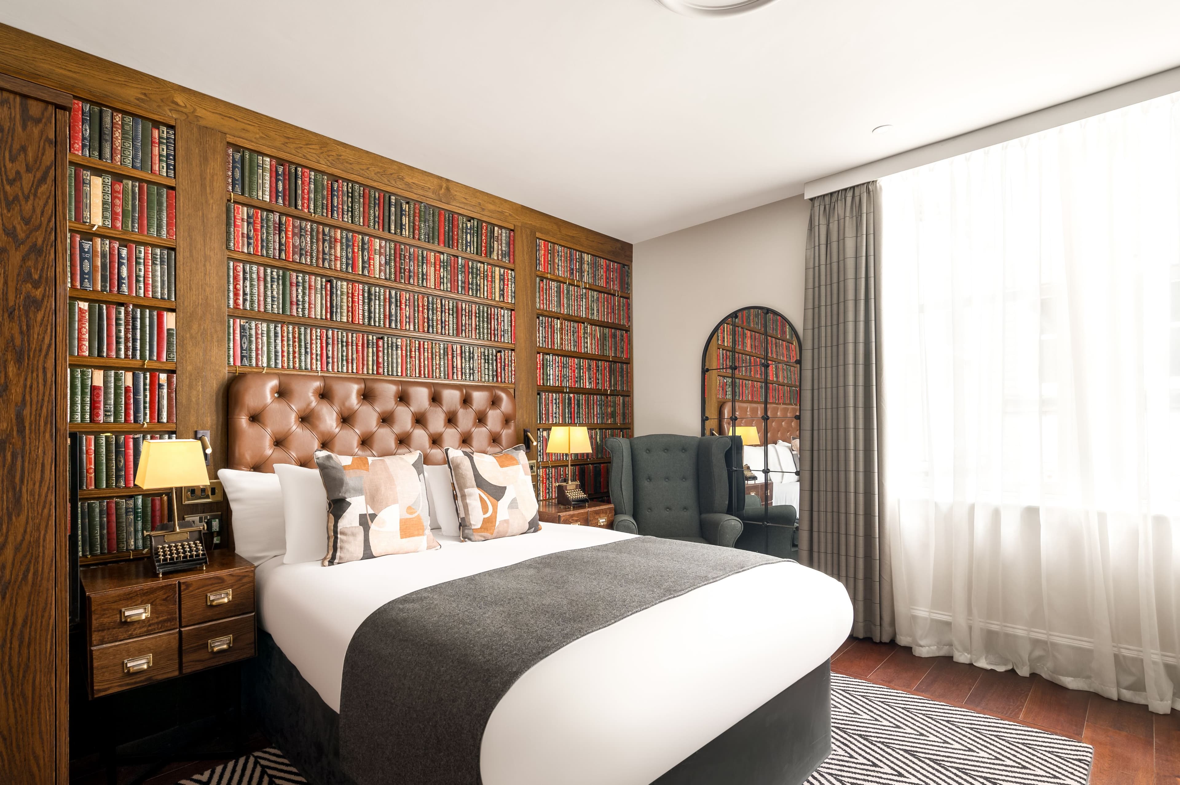 Hotel Indigo Edinburgh - Princes Street — 8