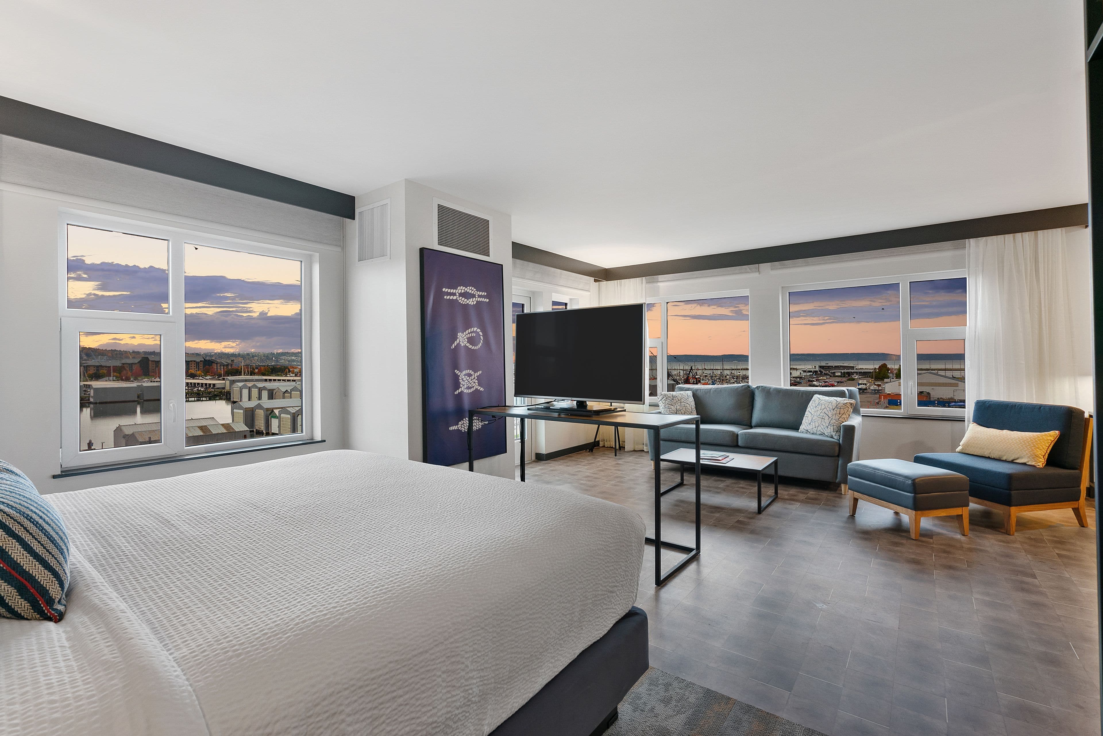 Hotel Indigo Seattle Everett Waterfront — 13