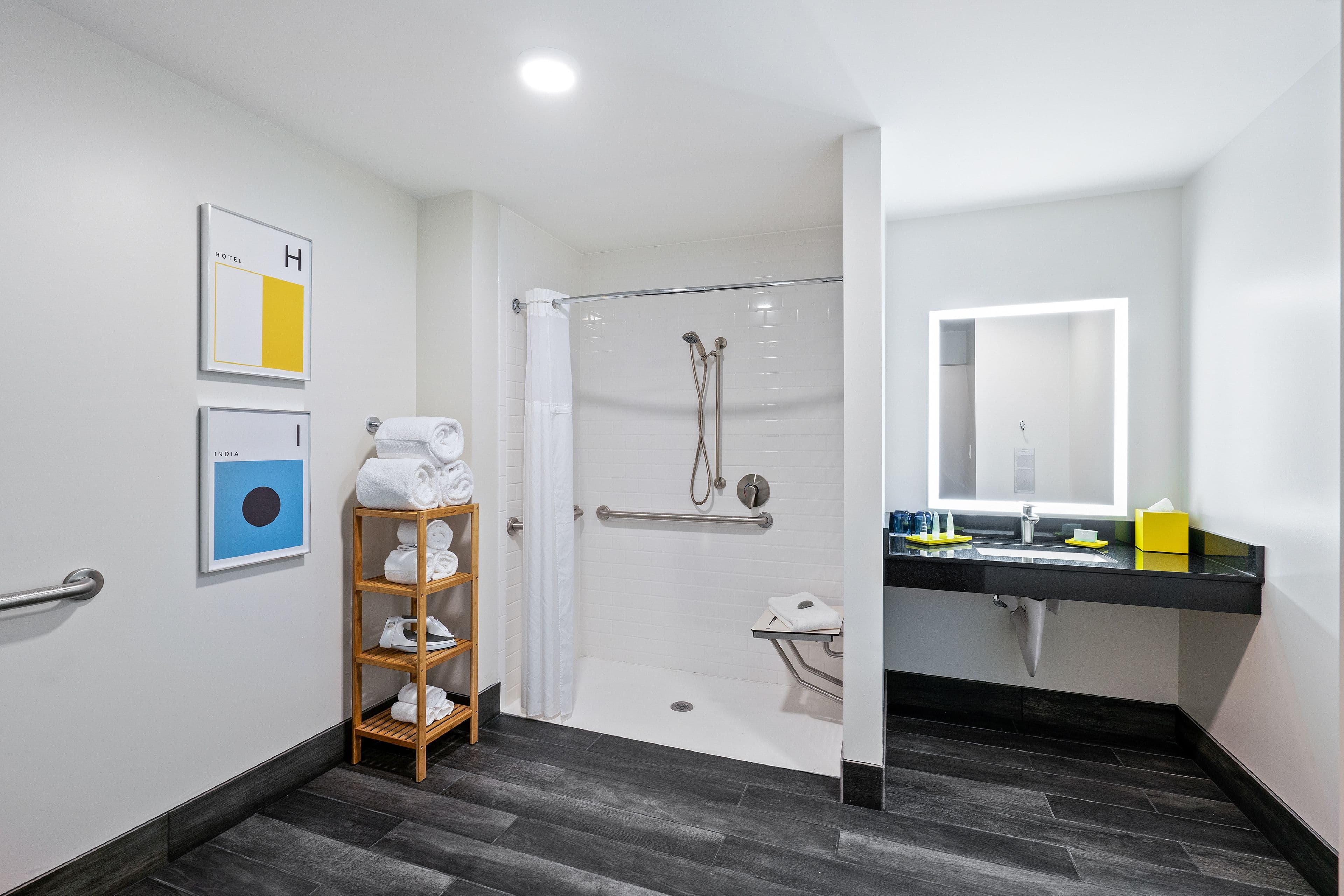 Hotel Indigo Seattle Everett Waterfront — 6