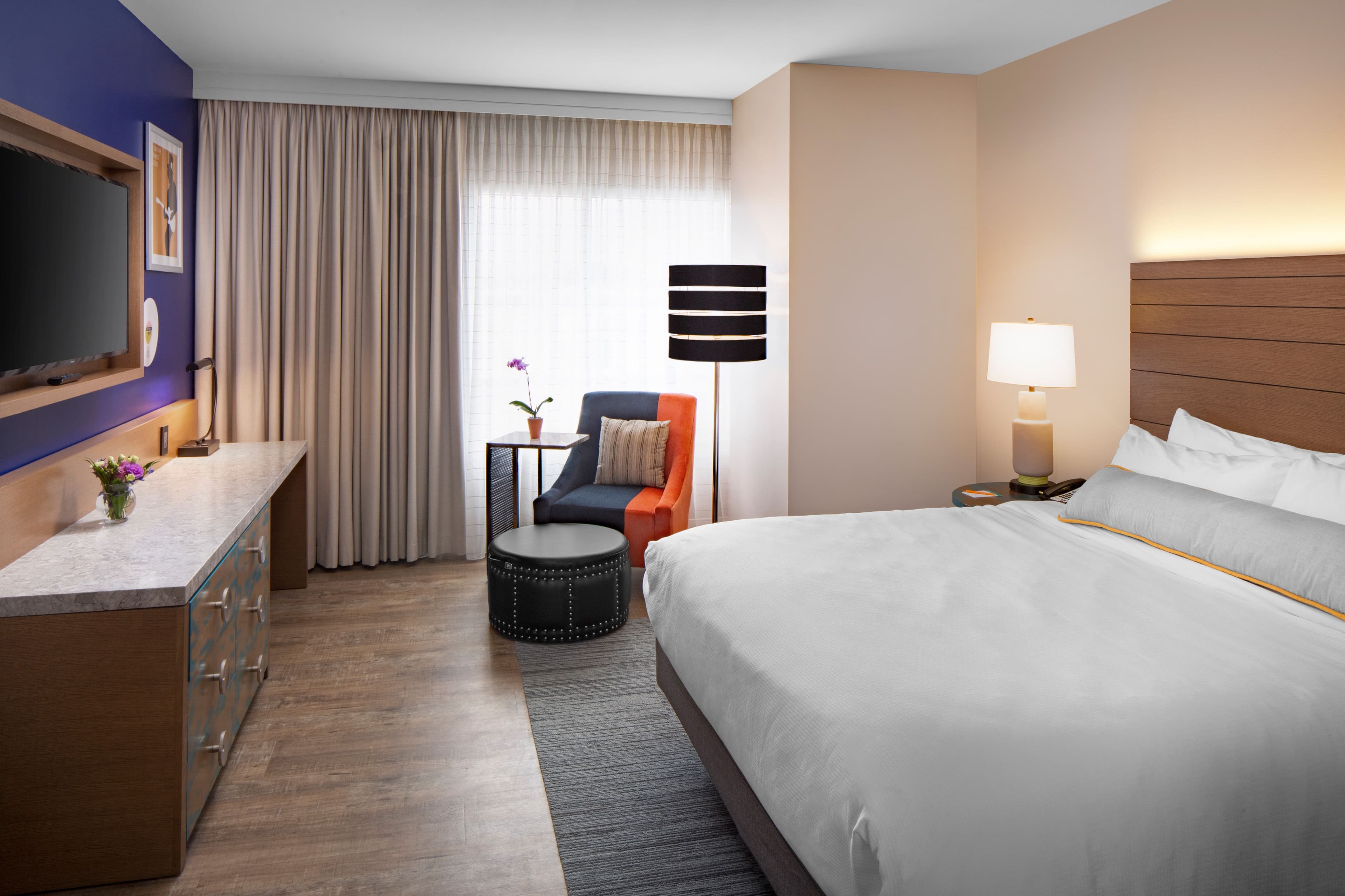 Hotel Indigo Gainesville-Celebration Pointe - Image 2