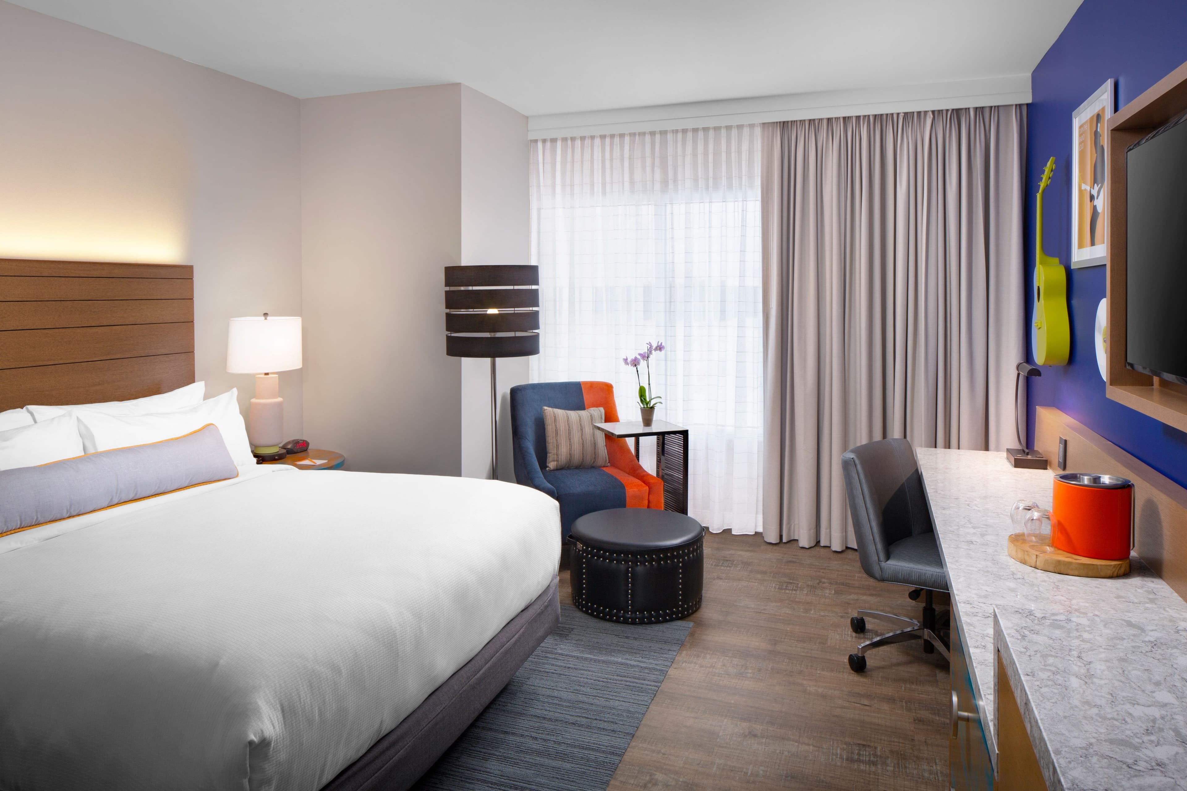 Hotel Indigo Gainesville-Celebration Pointe - Image 4