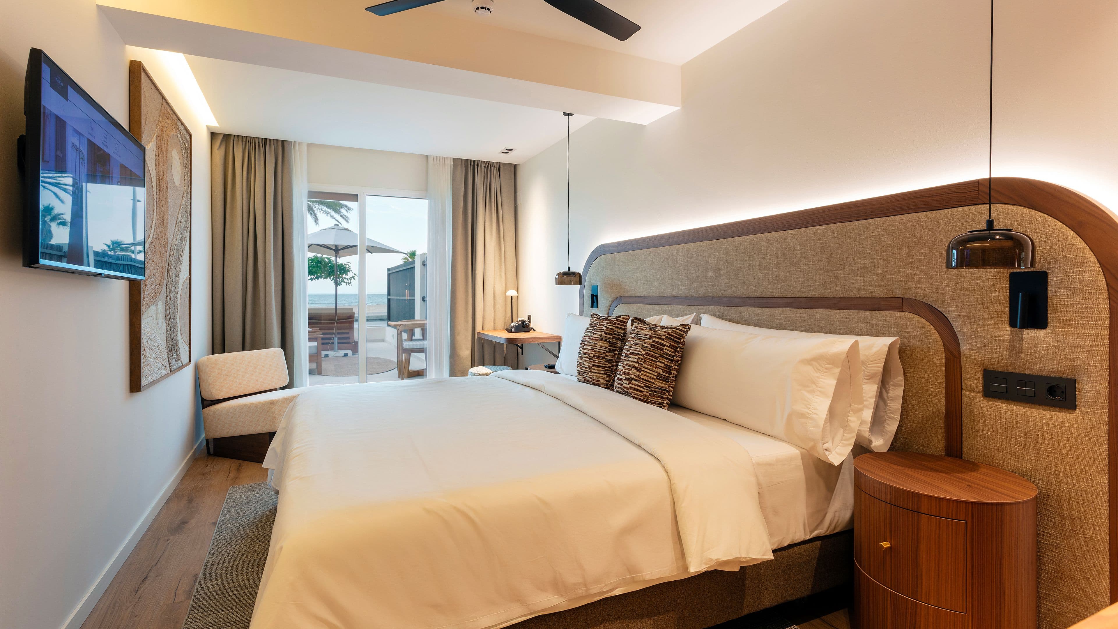 Hotel Indigo Gandia - Beach - Image 2