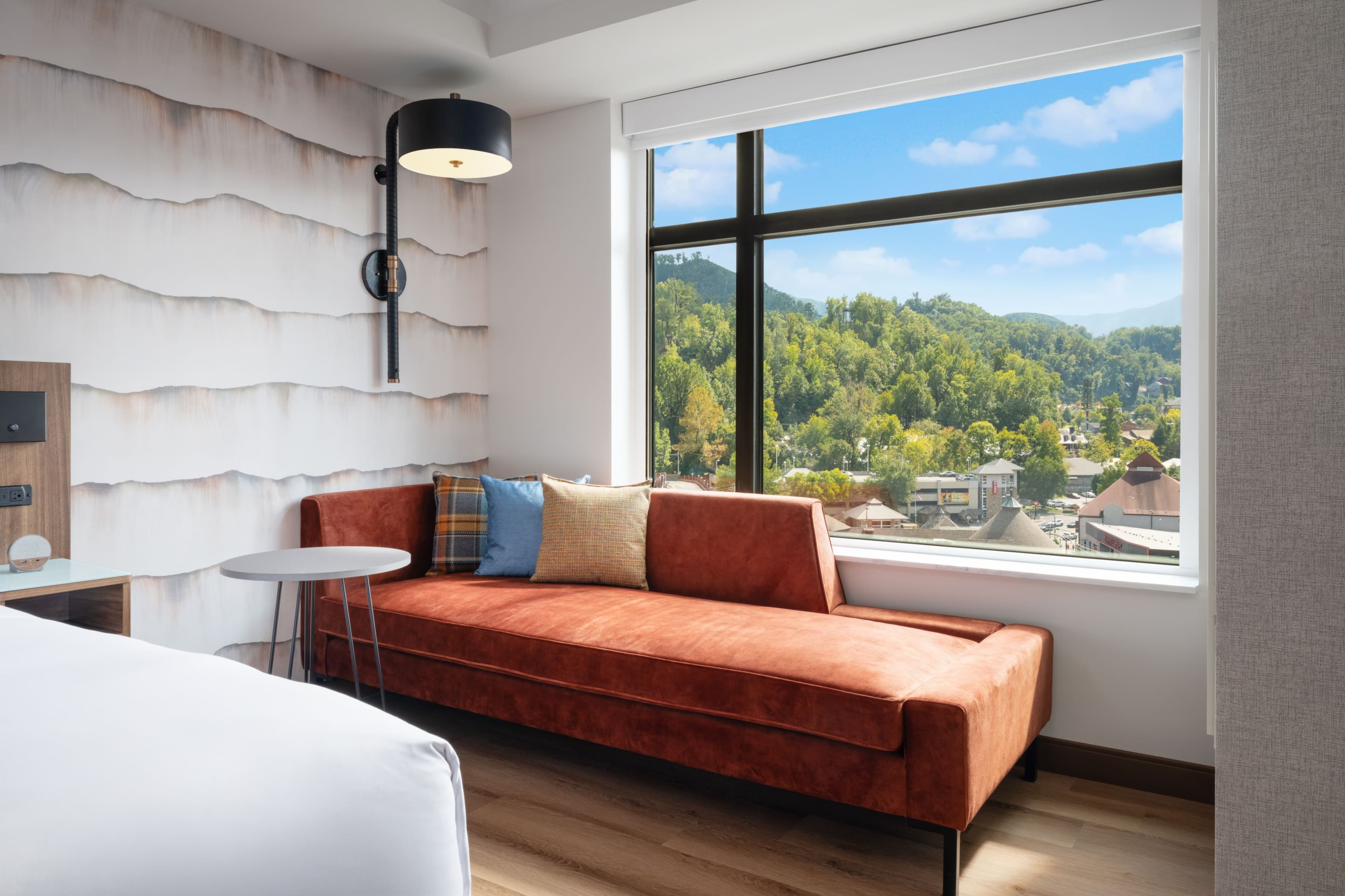 Hotel Indigo Gatlinburg Downtown — 16