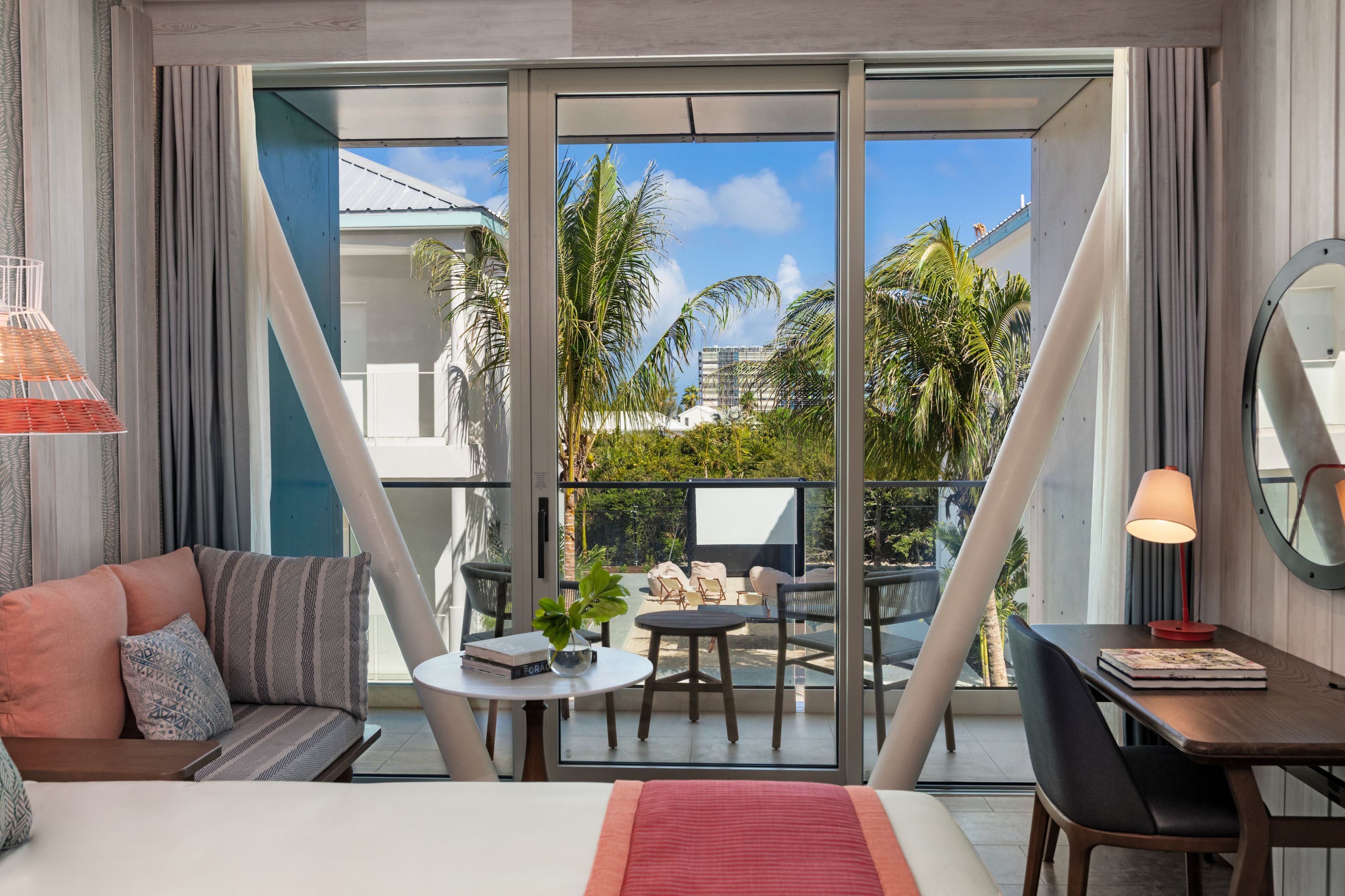 Hotel Indigo Turks & Caicos Grace Bay — 100