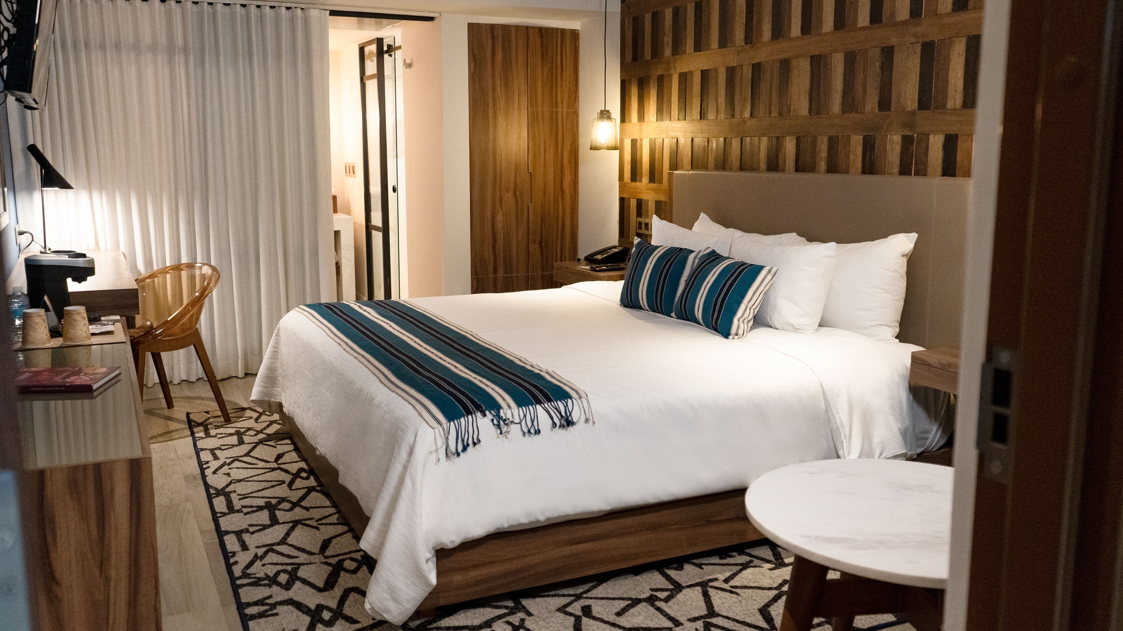 Hotel Indigo Guadalajara Expo - Image 4