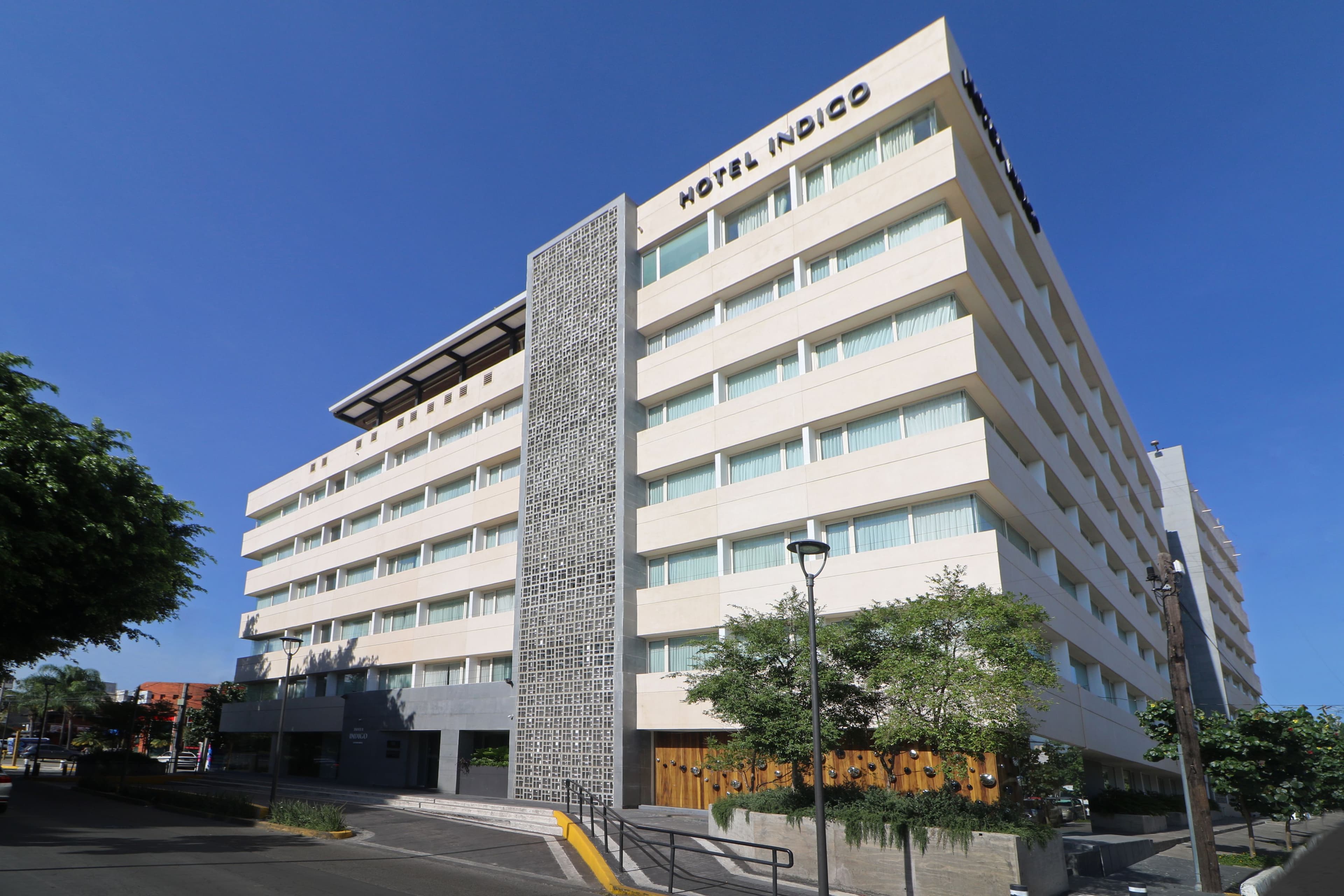 Hotel Indigo Guadalajara Expo - Image 1