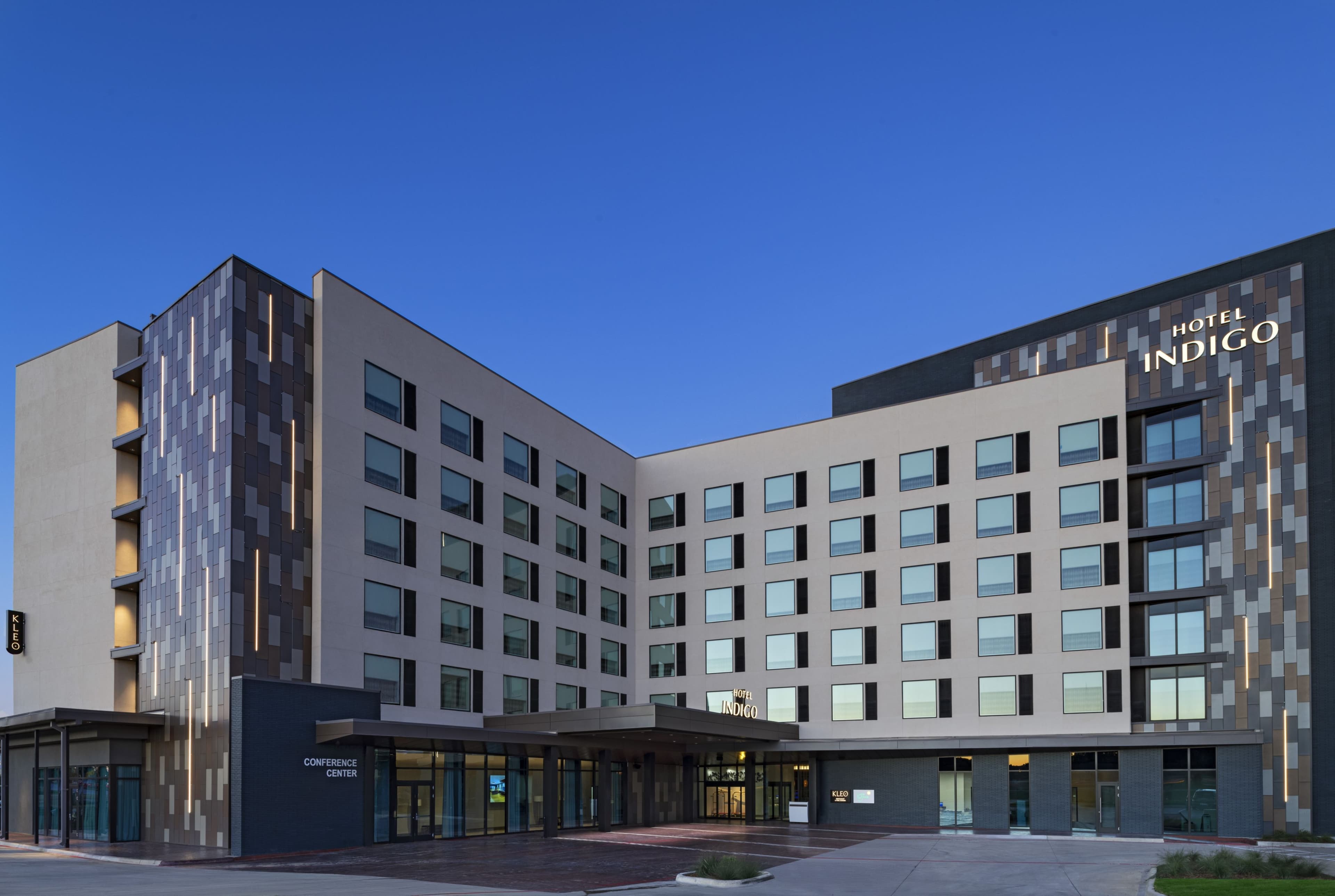 Hotel Indigo Irving - Las Colinas - Image 1