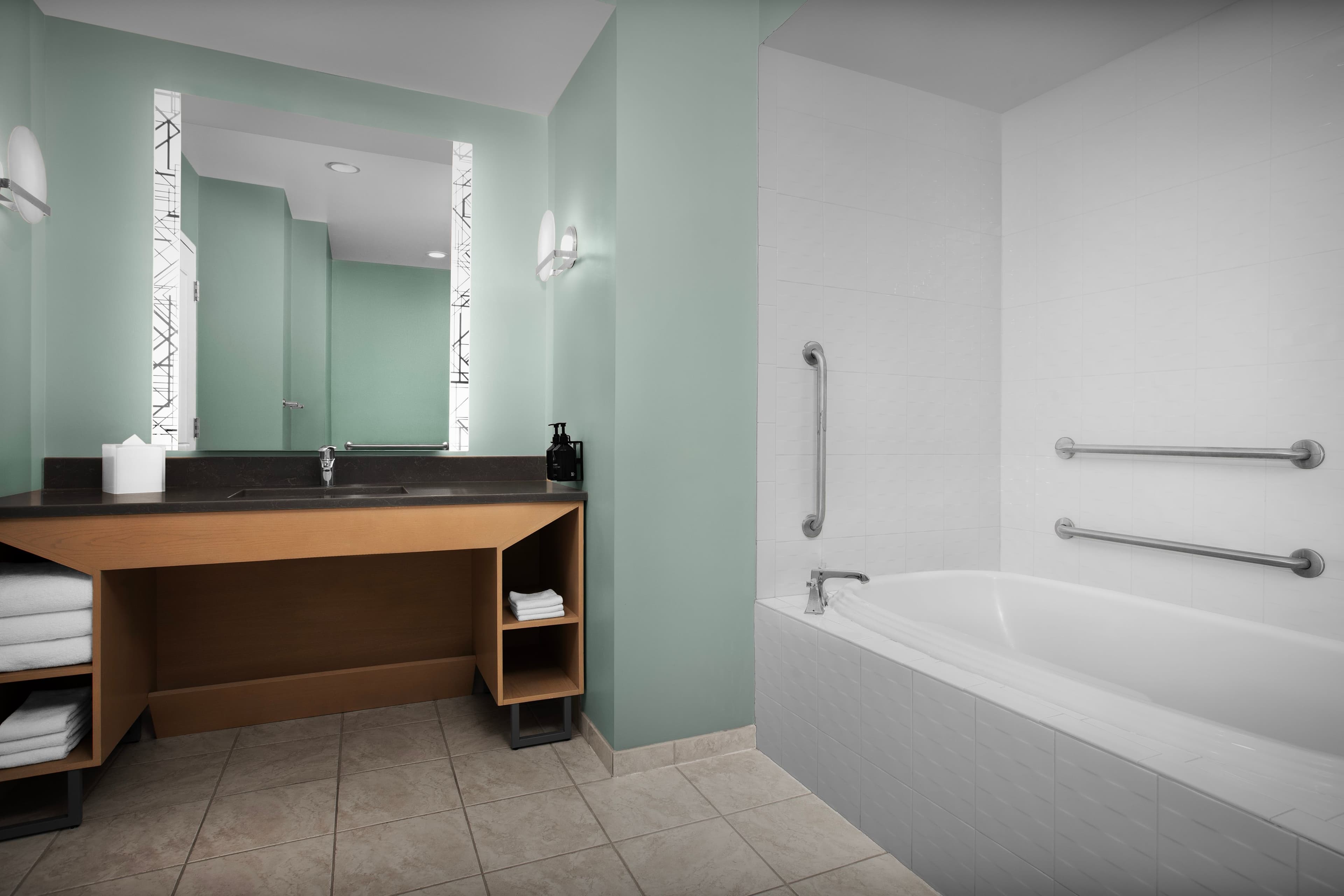 Hotel Indigo Jacksonville-Deerwood Park — 40