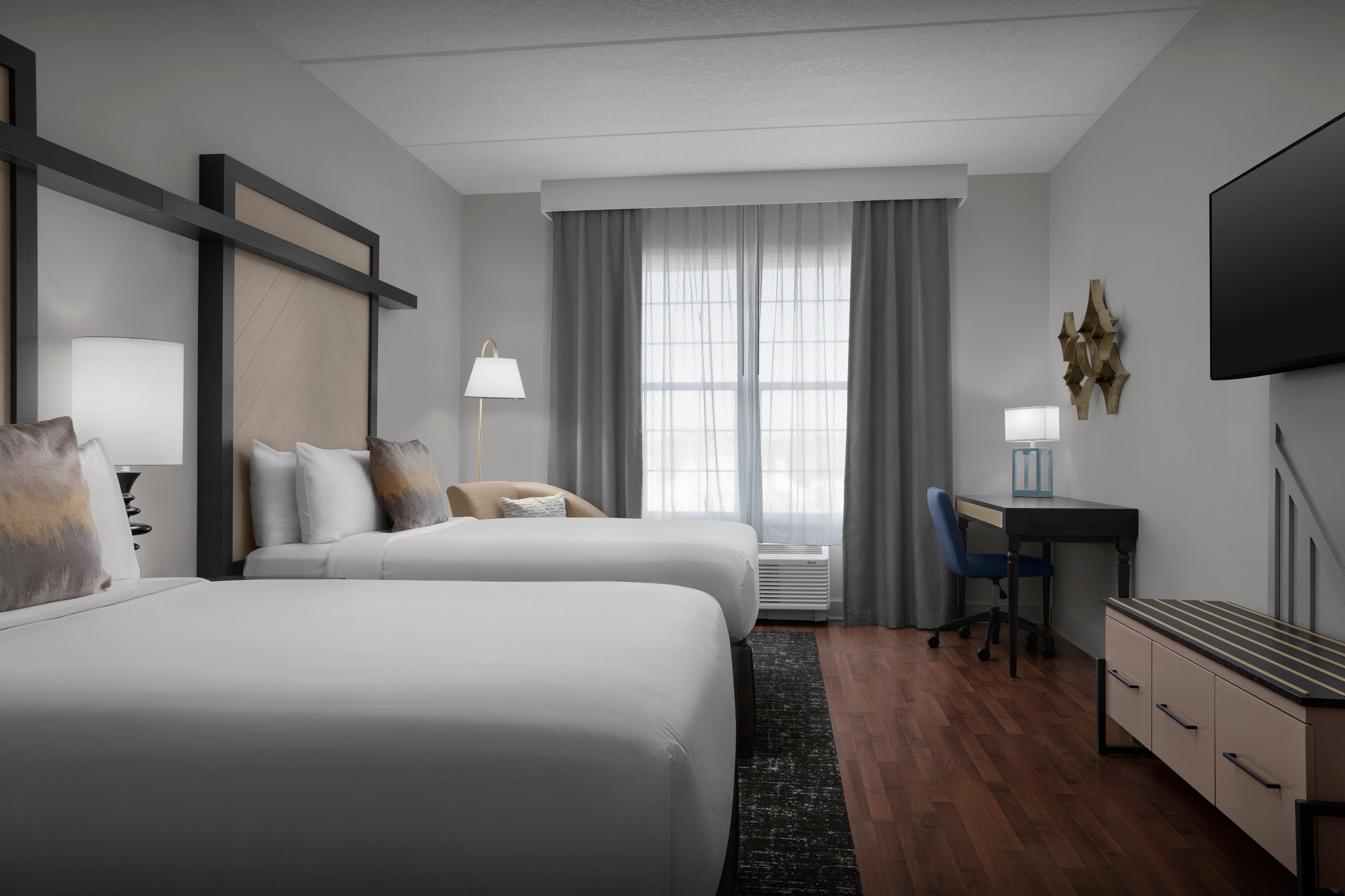 Hotel Indigo Jacksonville-Deerwood Park - Image 4