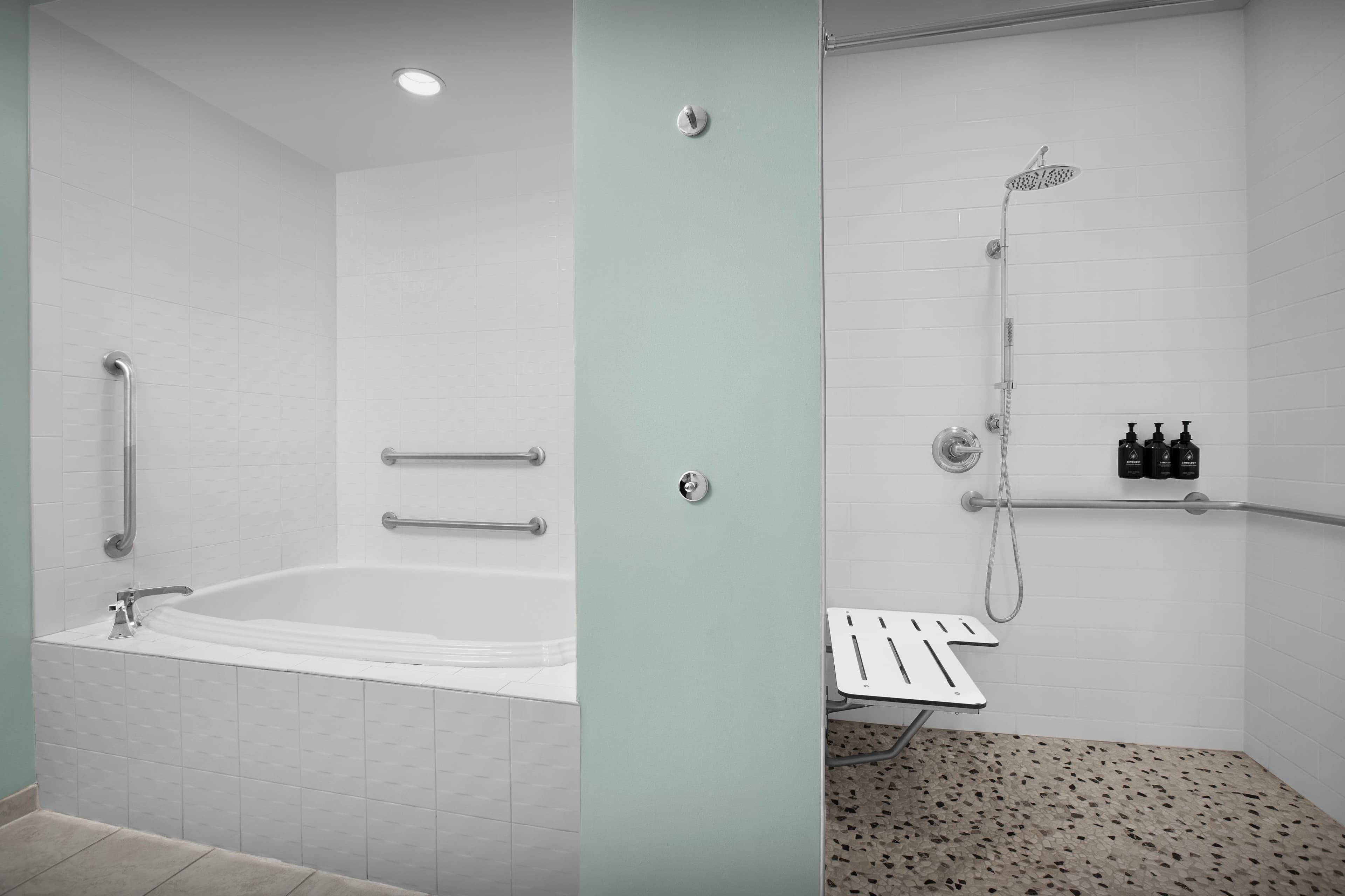 Hotel Indigo Jacksonville-Deerwood Park — 39