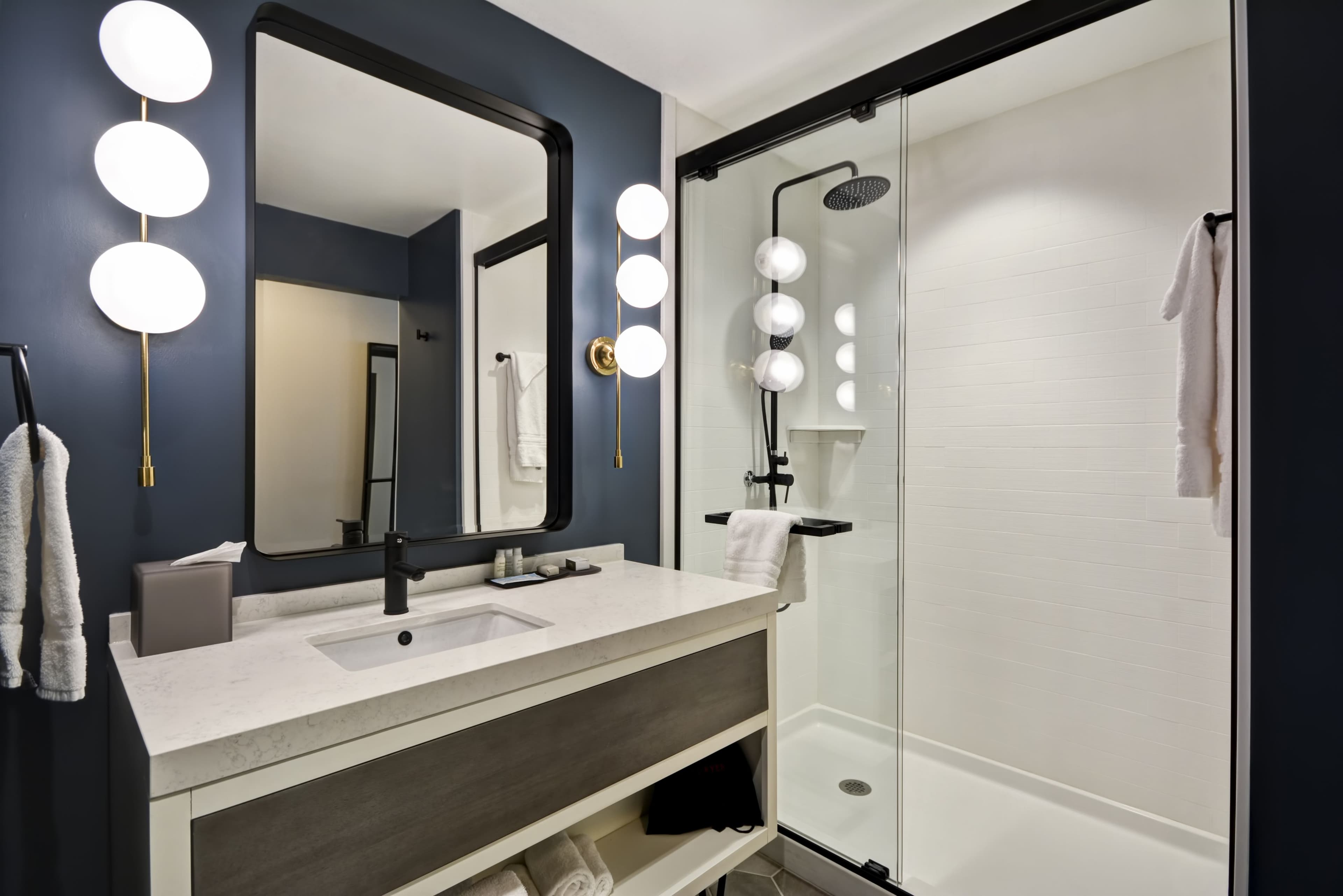 Hotel Indigo Kansas City – The Crossroads — 8