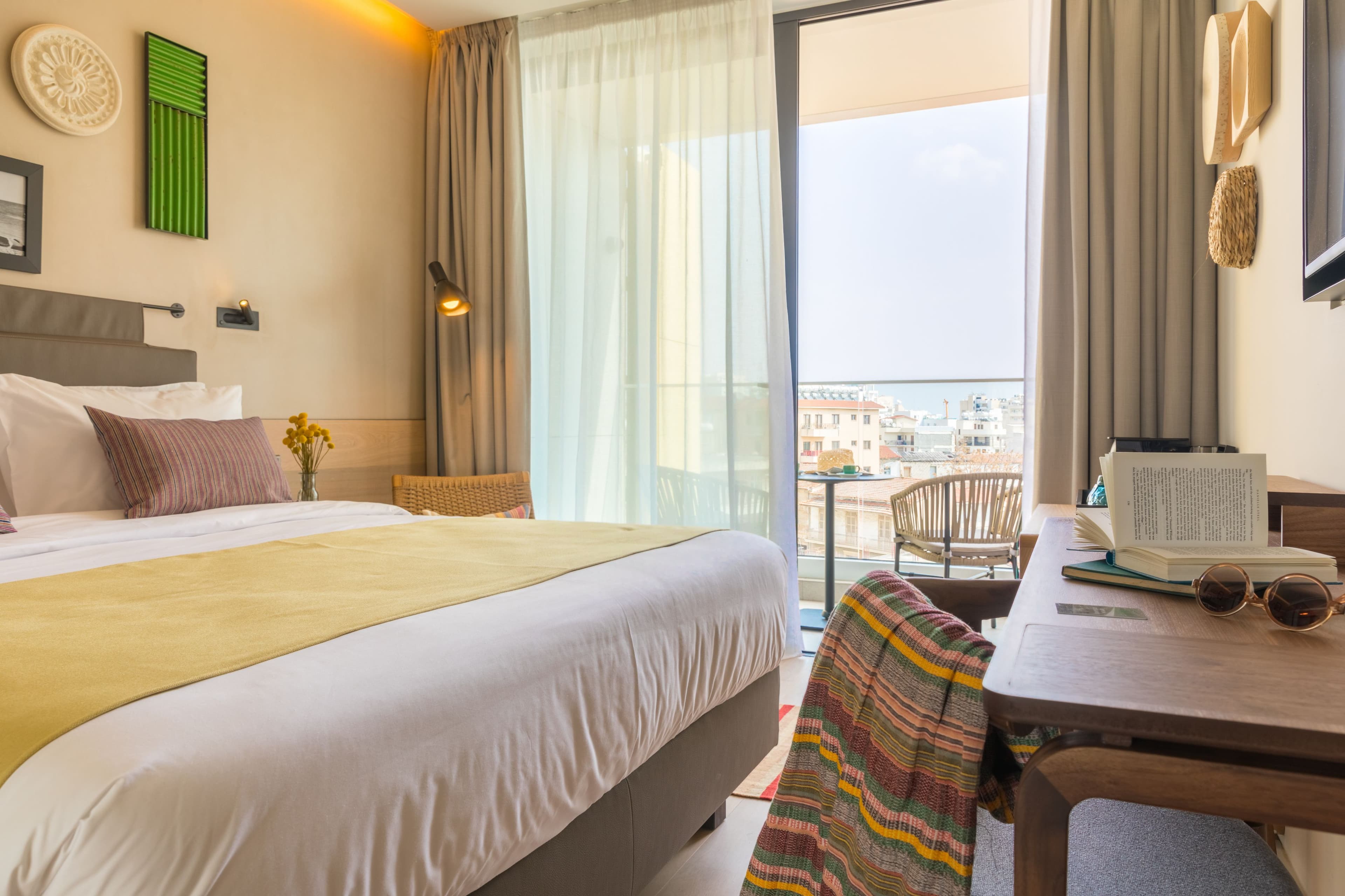 Hotel Indigo Larnaca - Image 2