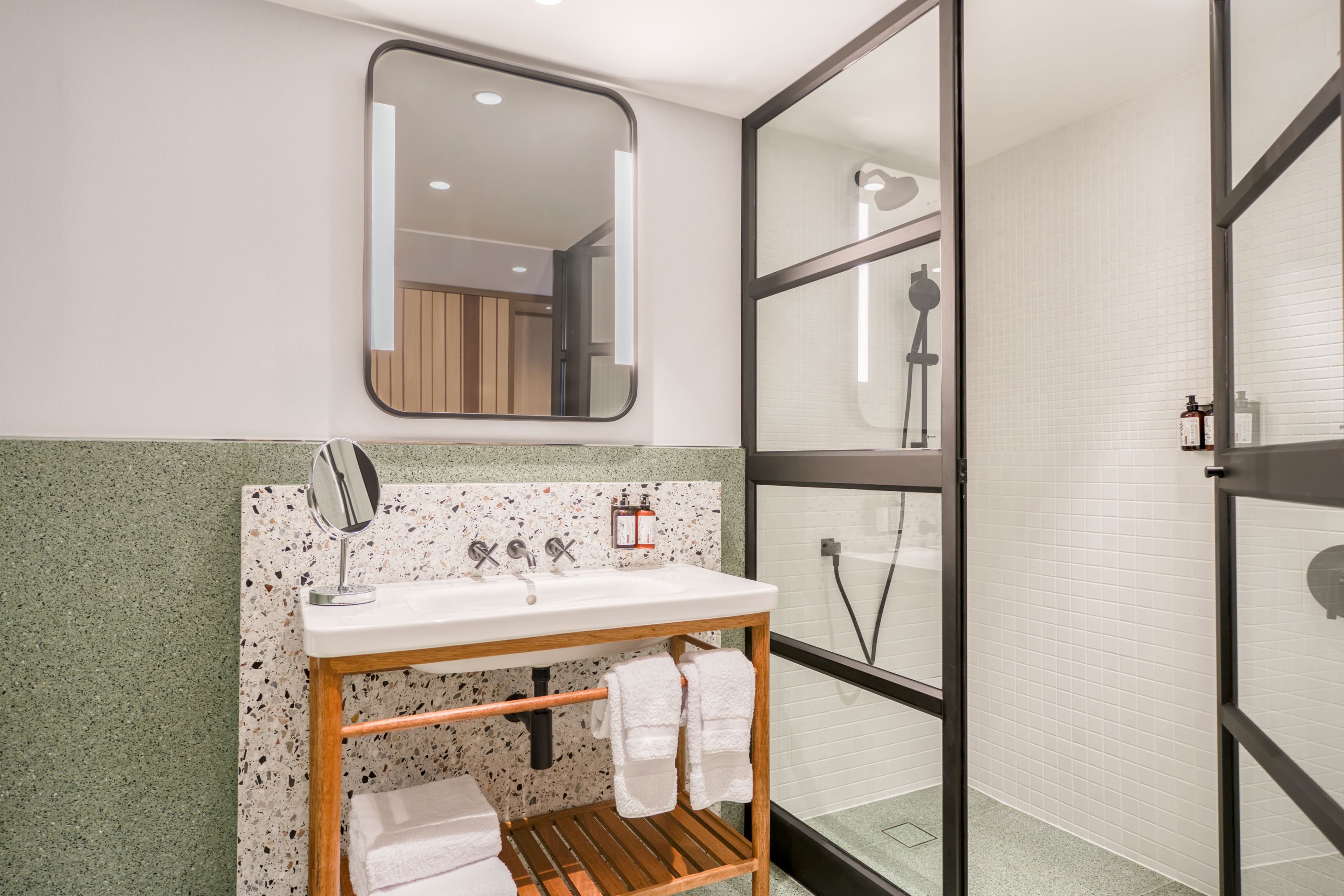 Hotel Indigo Lima Miraflores — 7