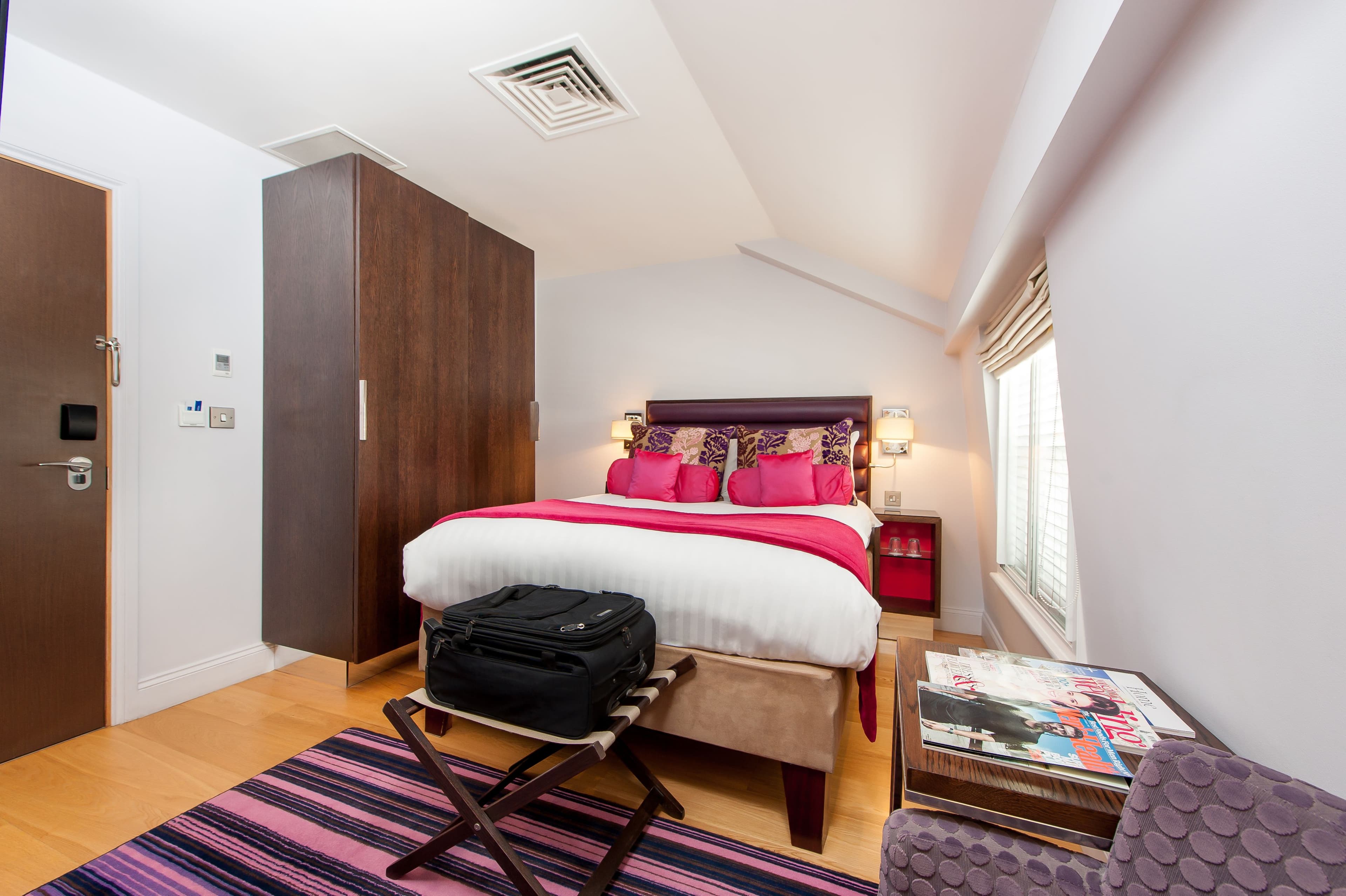 Standard Room - Image 8