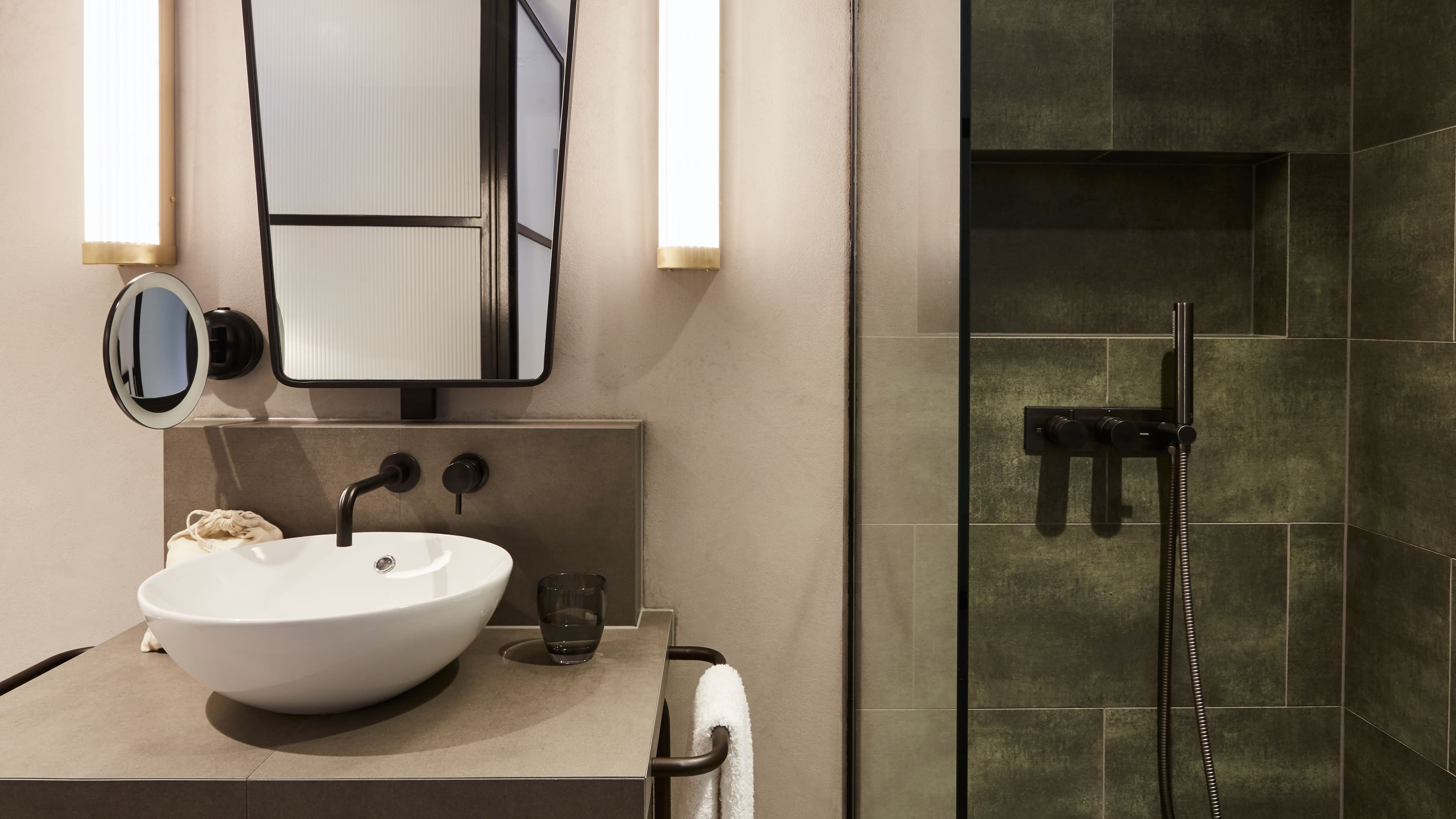 Hotel Indigo London - 1 Leicester Square - Image 3