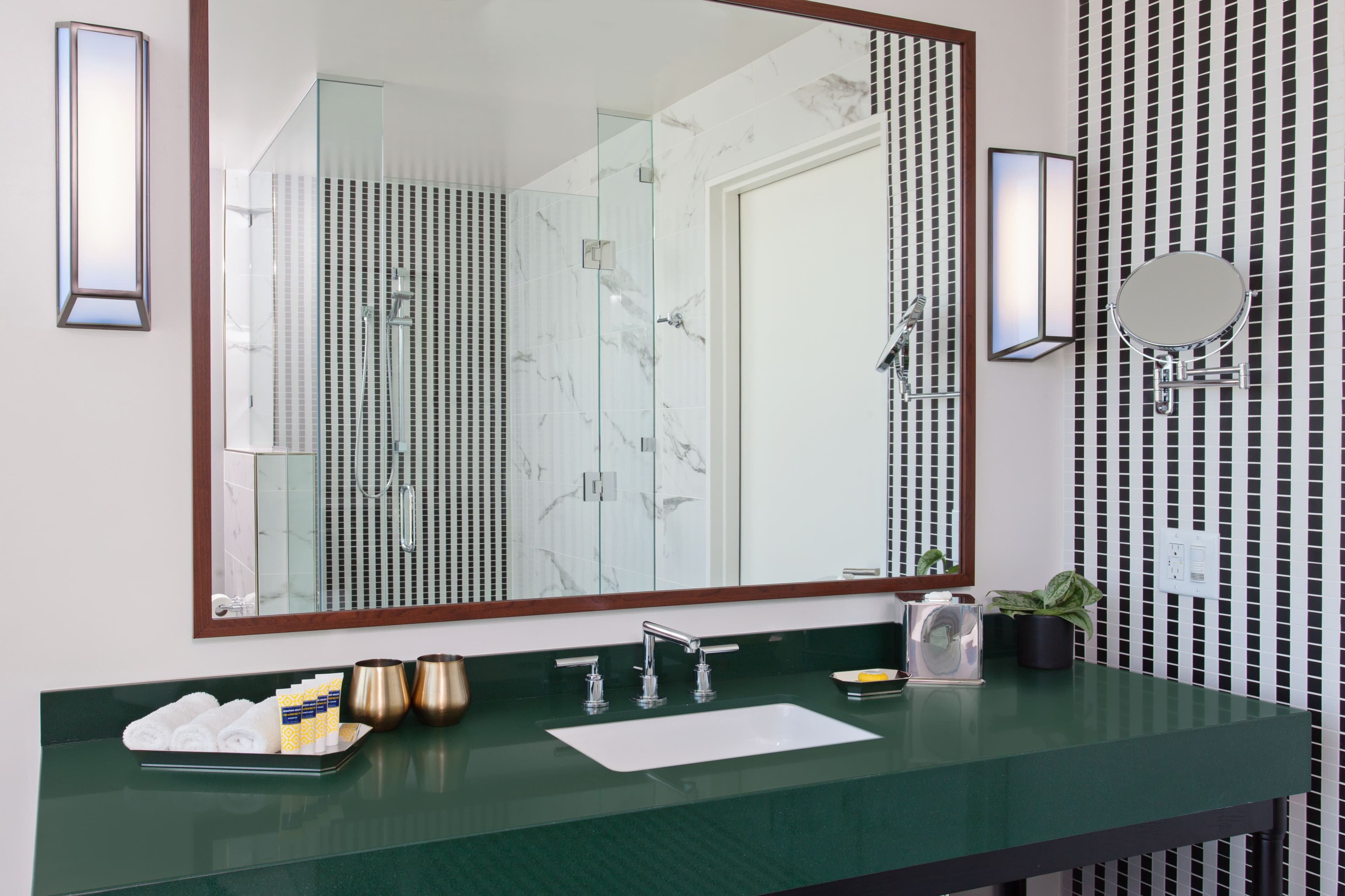 Hotel Indigo Los Angeles Downtown - Image 3