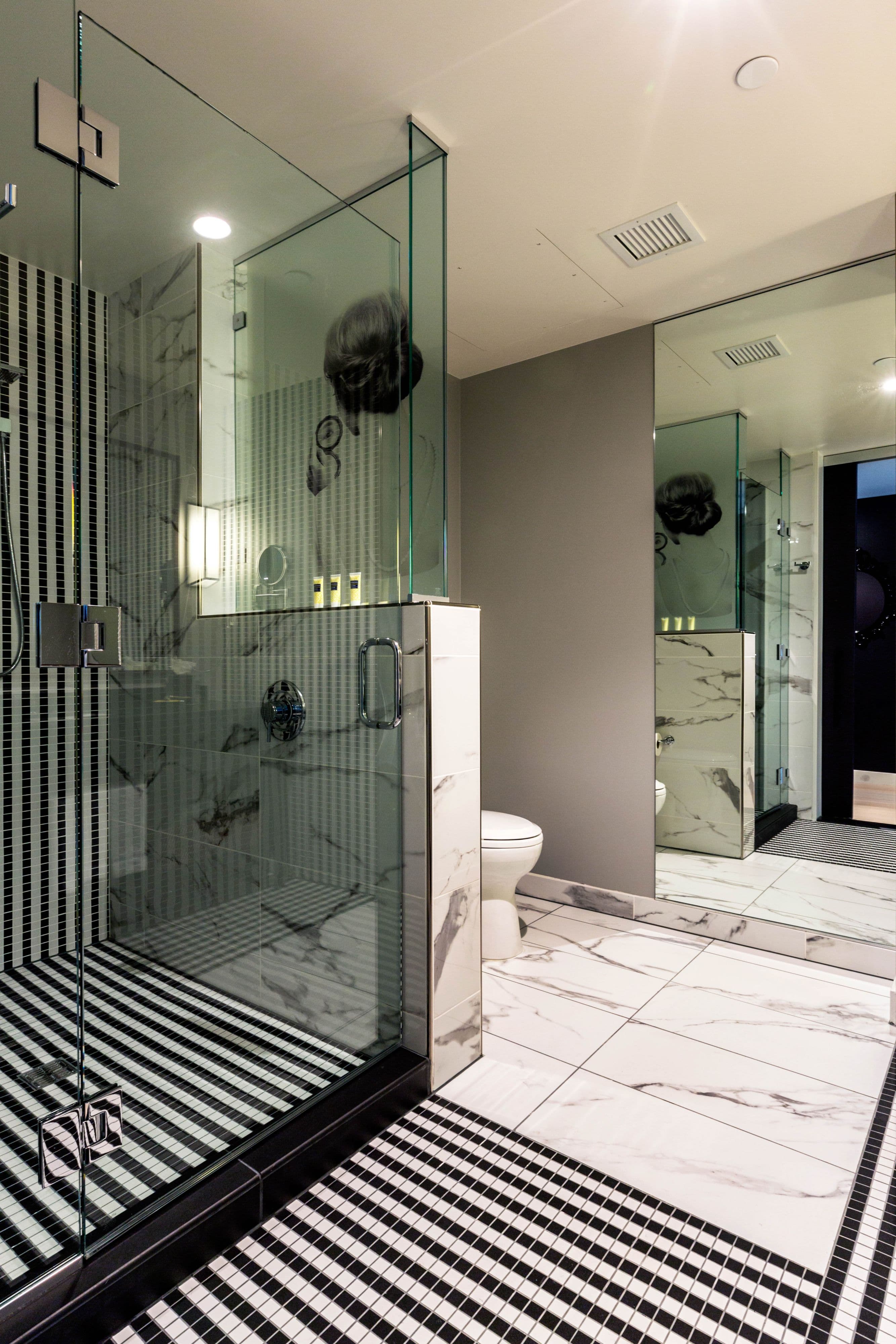 Hotel Indigo Los Angeles Downtown — 19