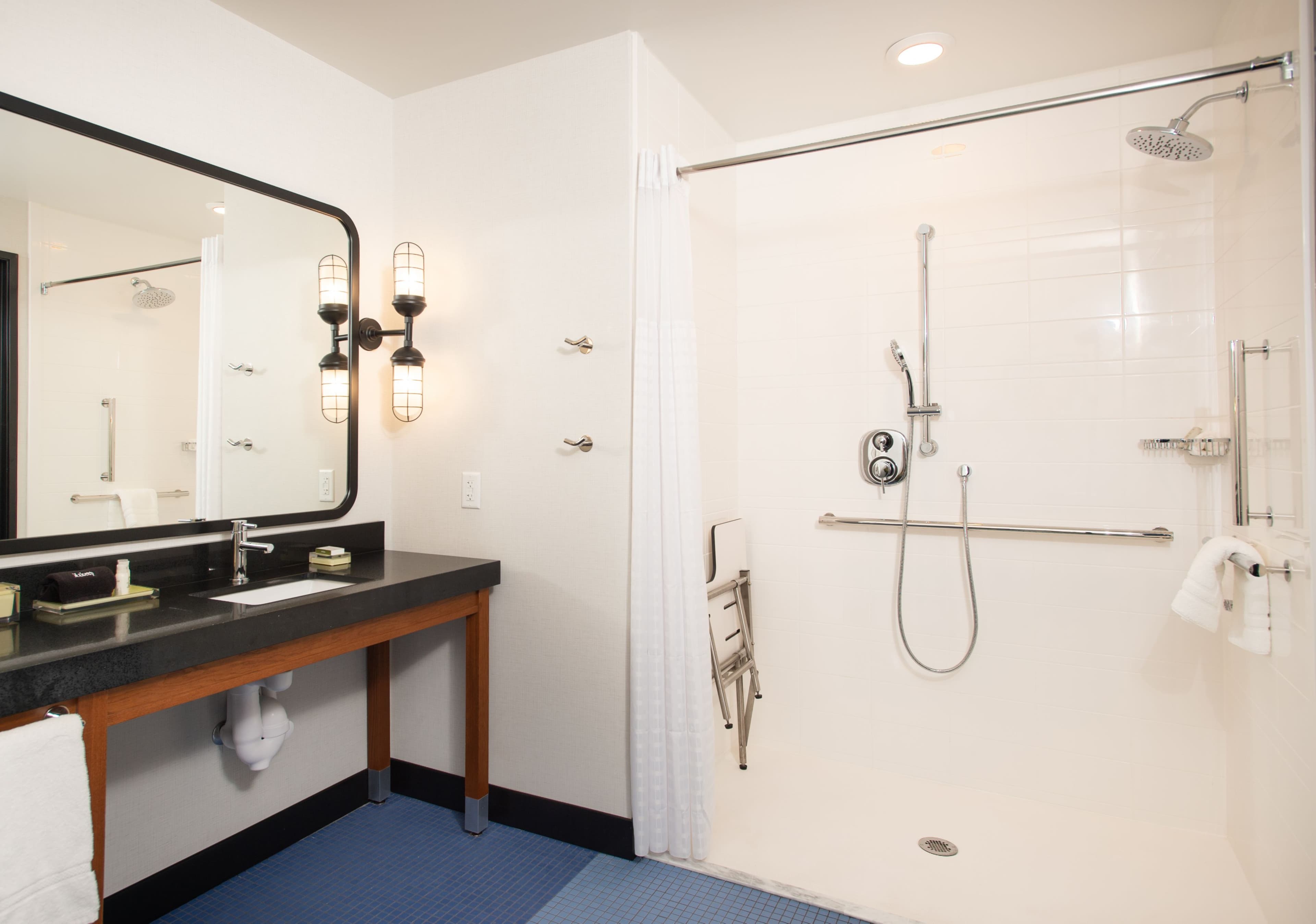 Hotel Indigo Madison Downtown — 19