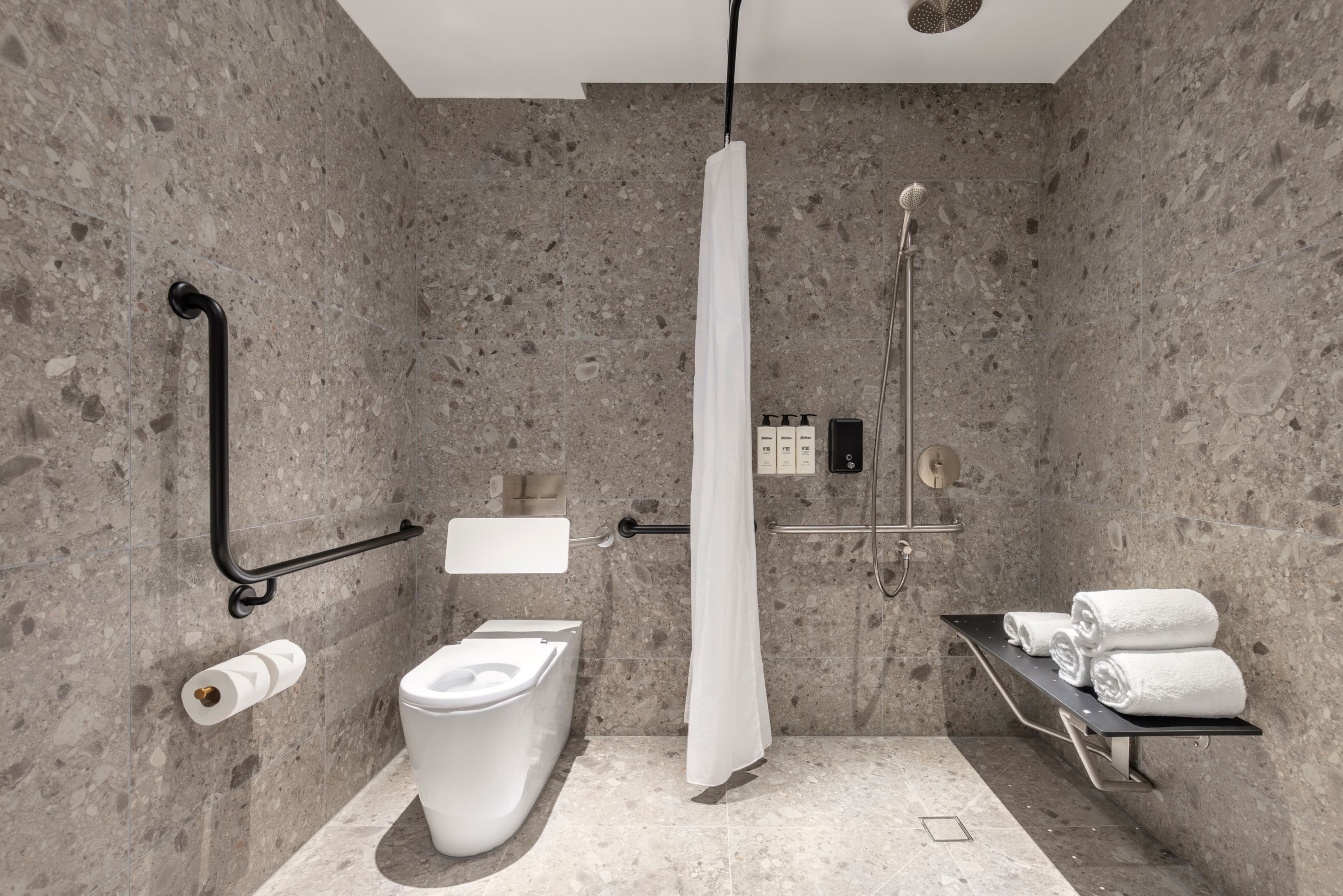 Hotel Indigo Melbourne Little Collins — 10