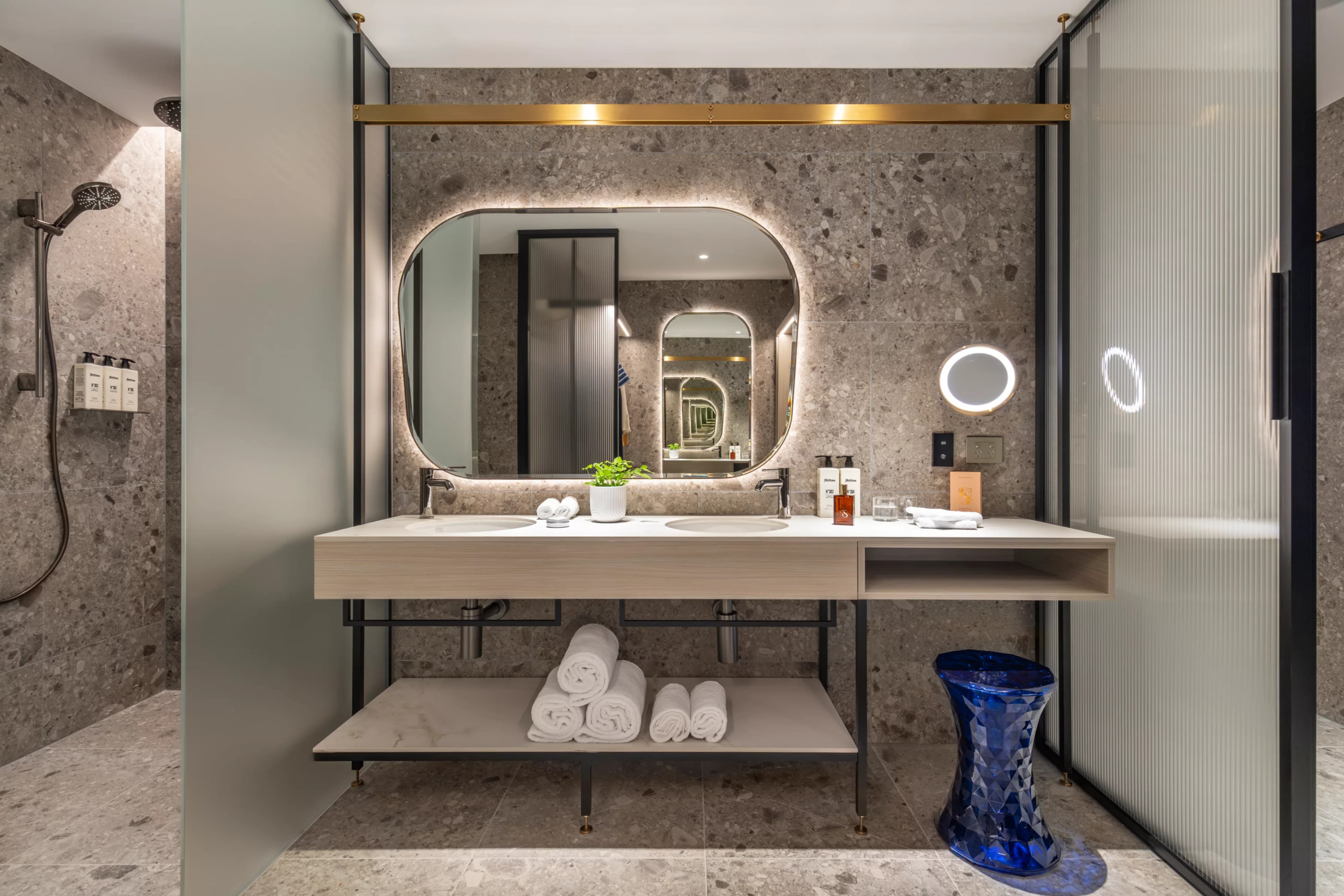 Hotel Indigo Melbourne Little Collins — 28