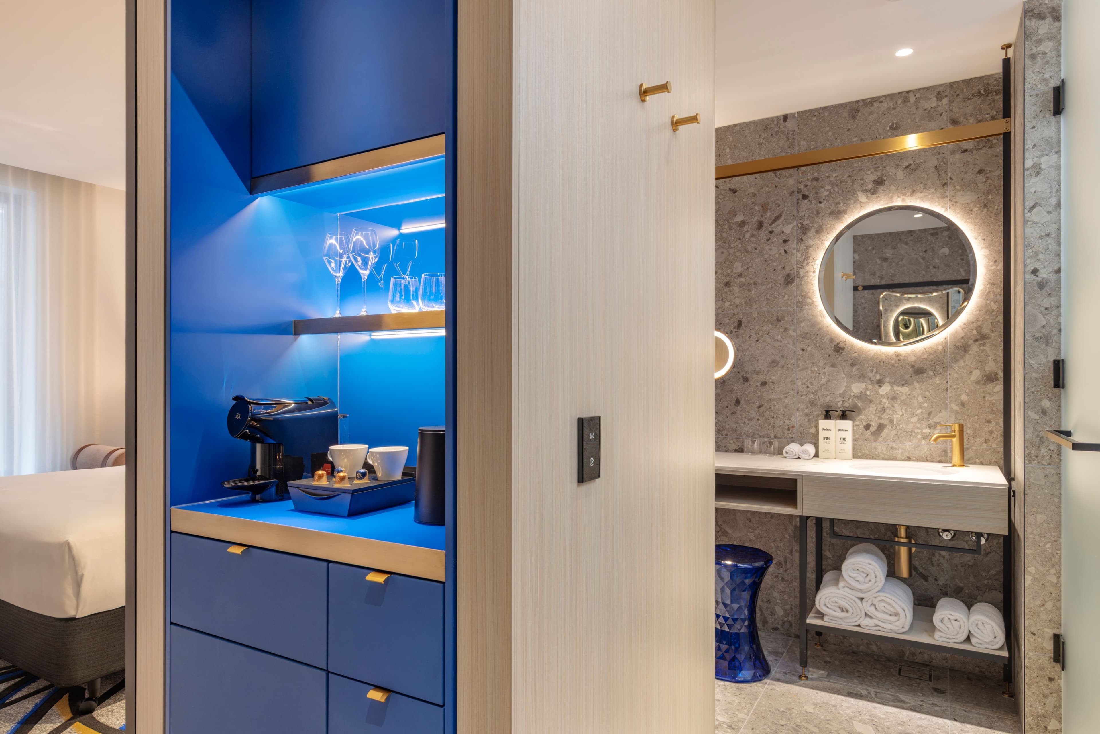 Hotel Indigo Melbourne Little Collins - Image 3