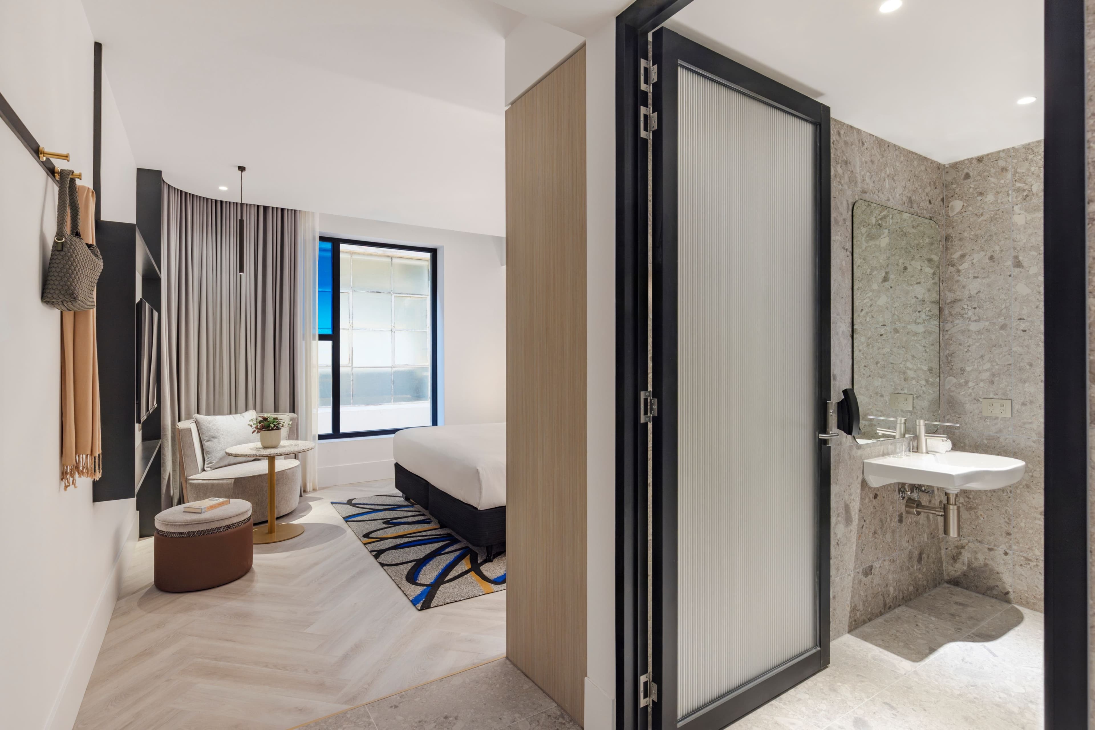 Hotel Indigo Melbourne Little Collins — 11