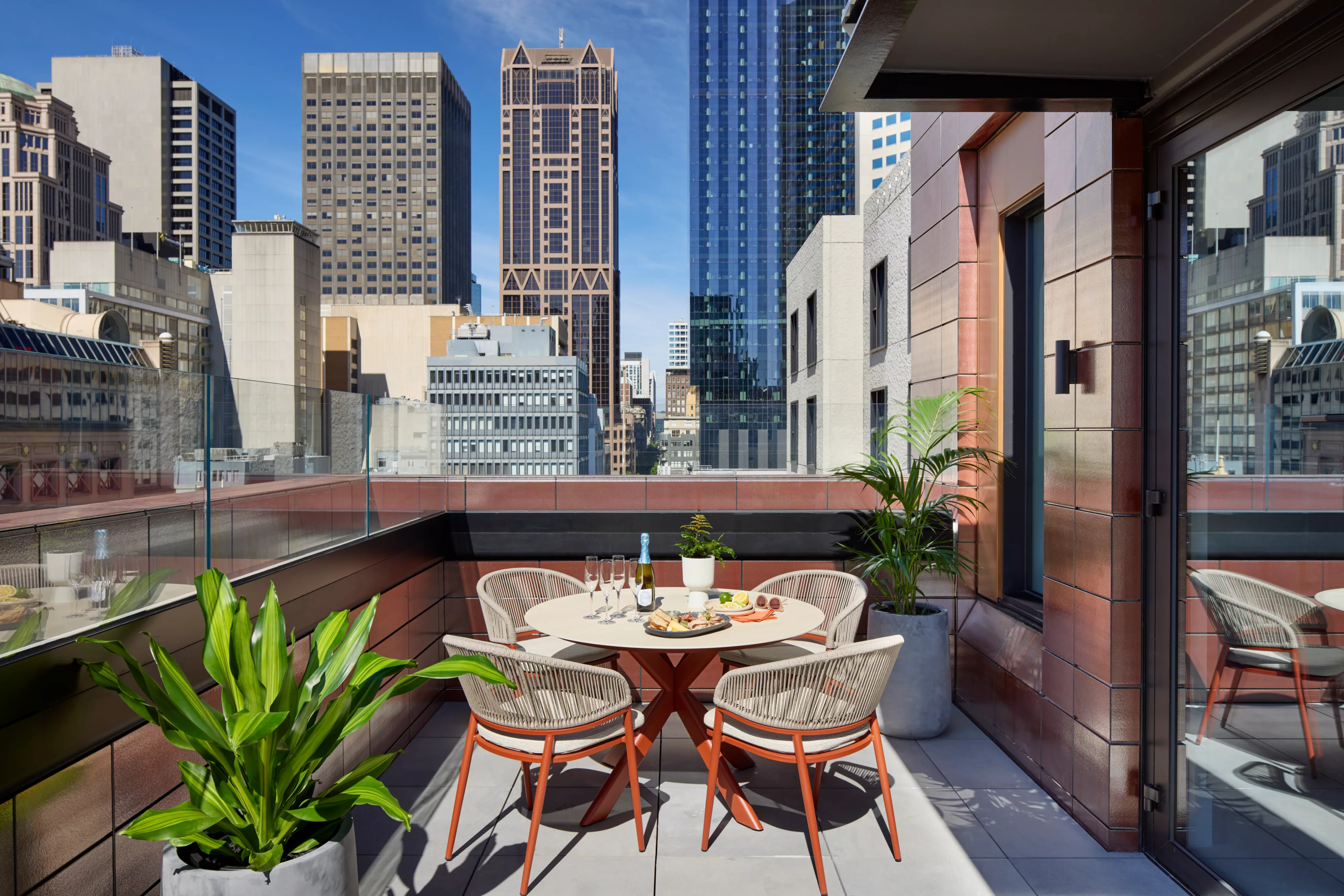 Hotel Indigo Melbourne Little Collins — 40