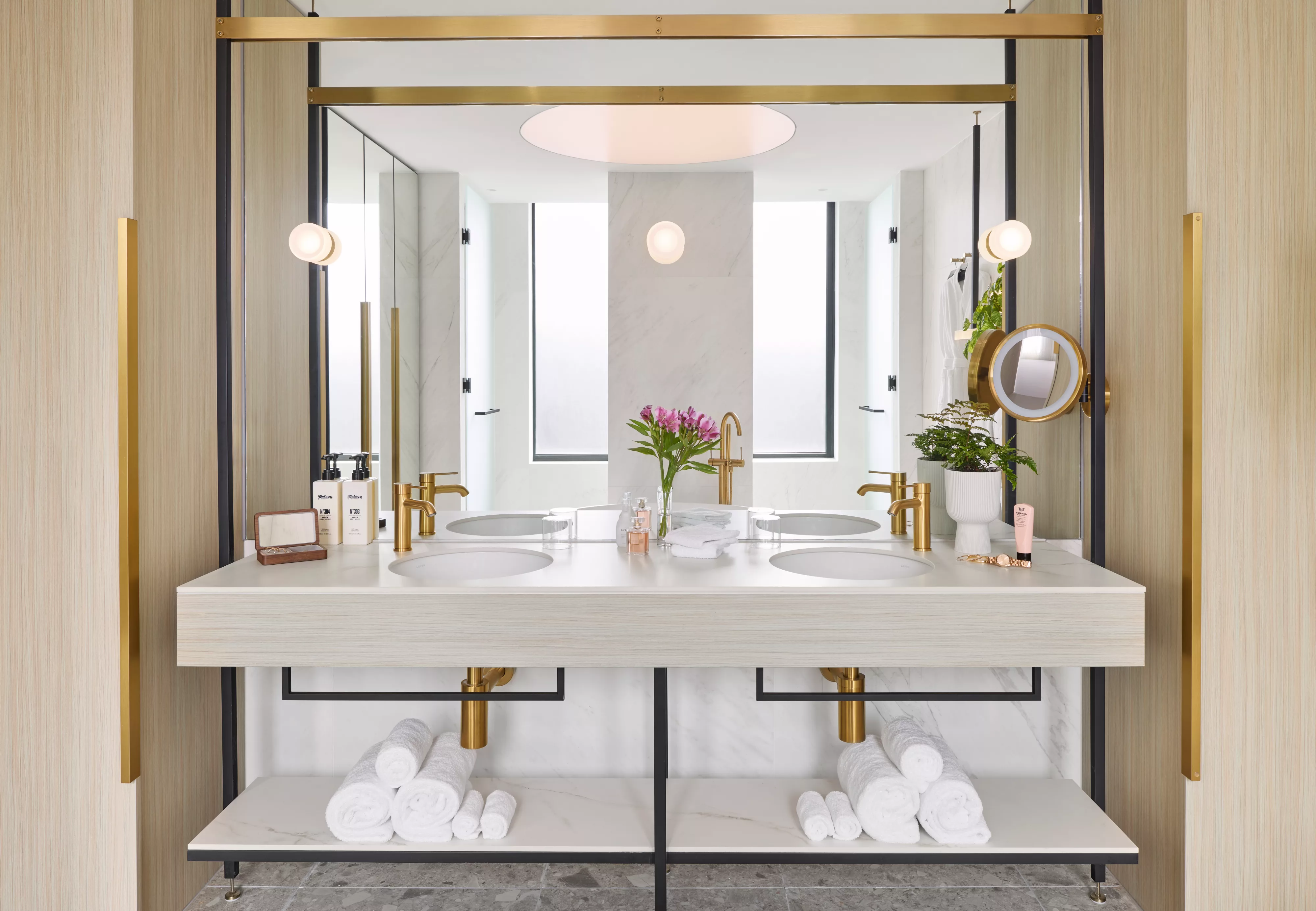 Hotel Indigo Melbourne Little Collins — 43