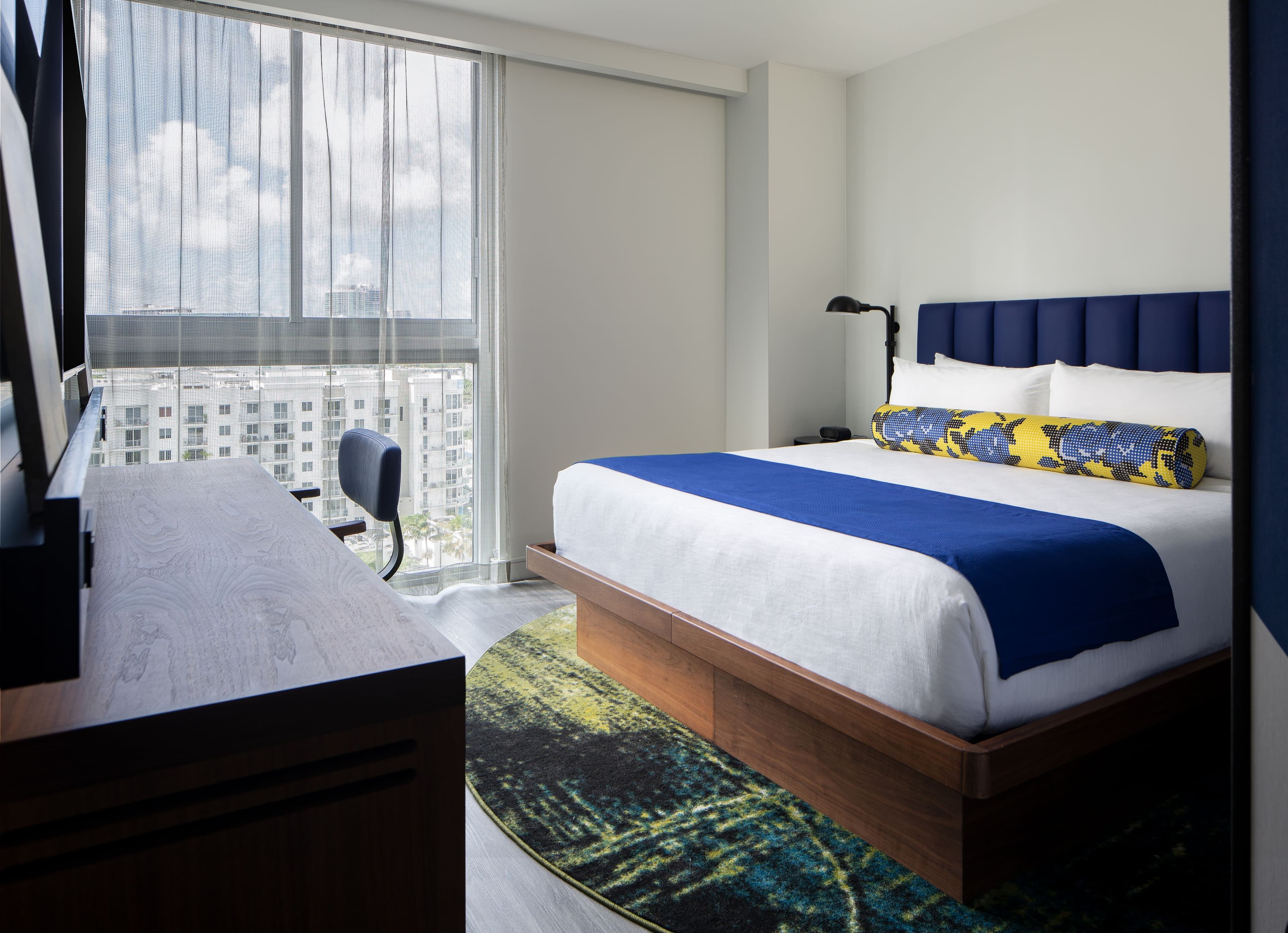 Hotel Indigo Miami Brickell — 9