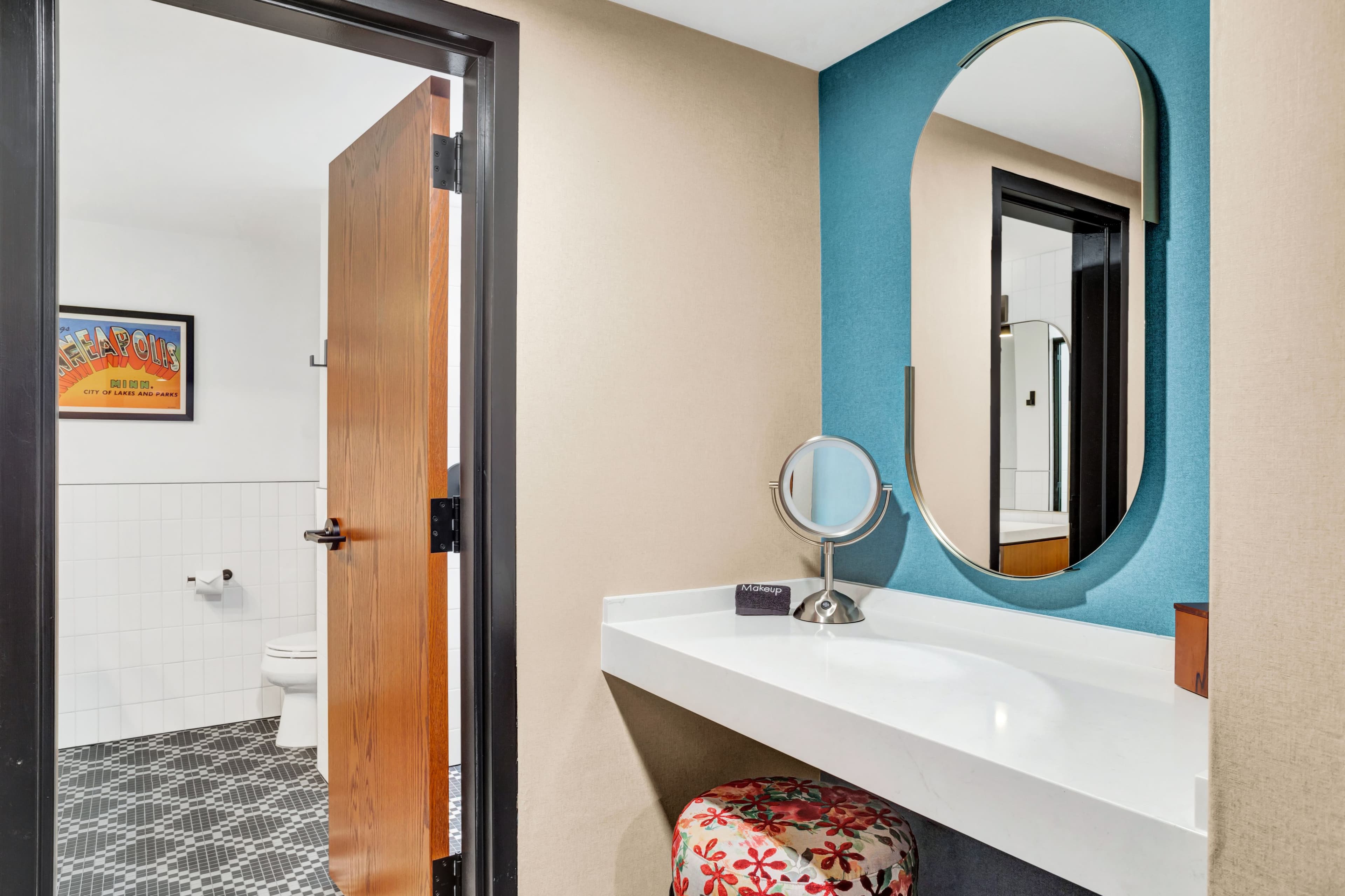 Hotel Indigo Minneapolis Downtown - Image 5