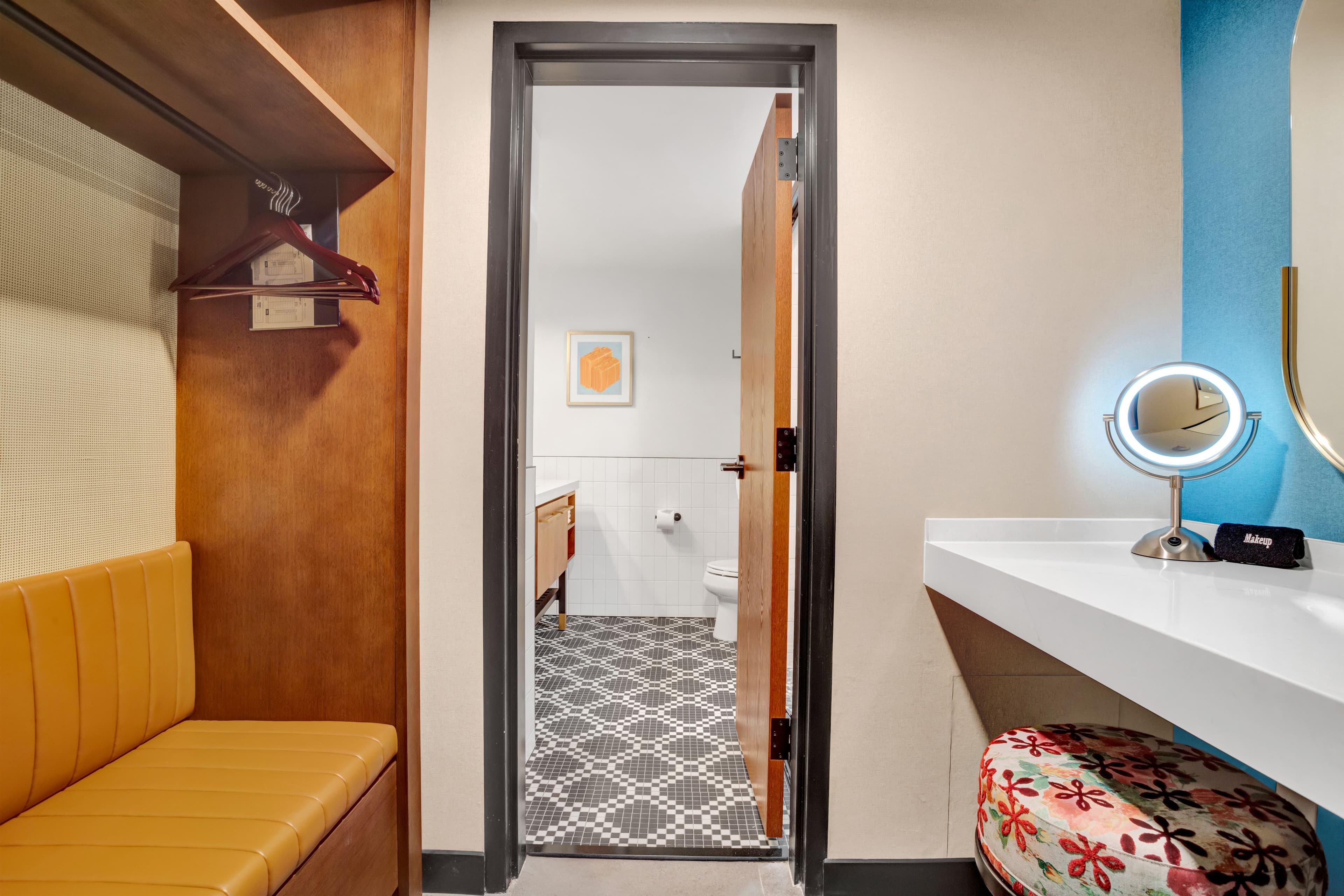 Standard Room  - Image 8