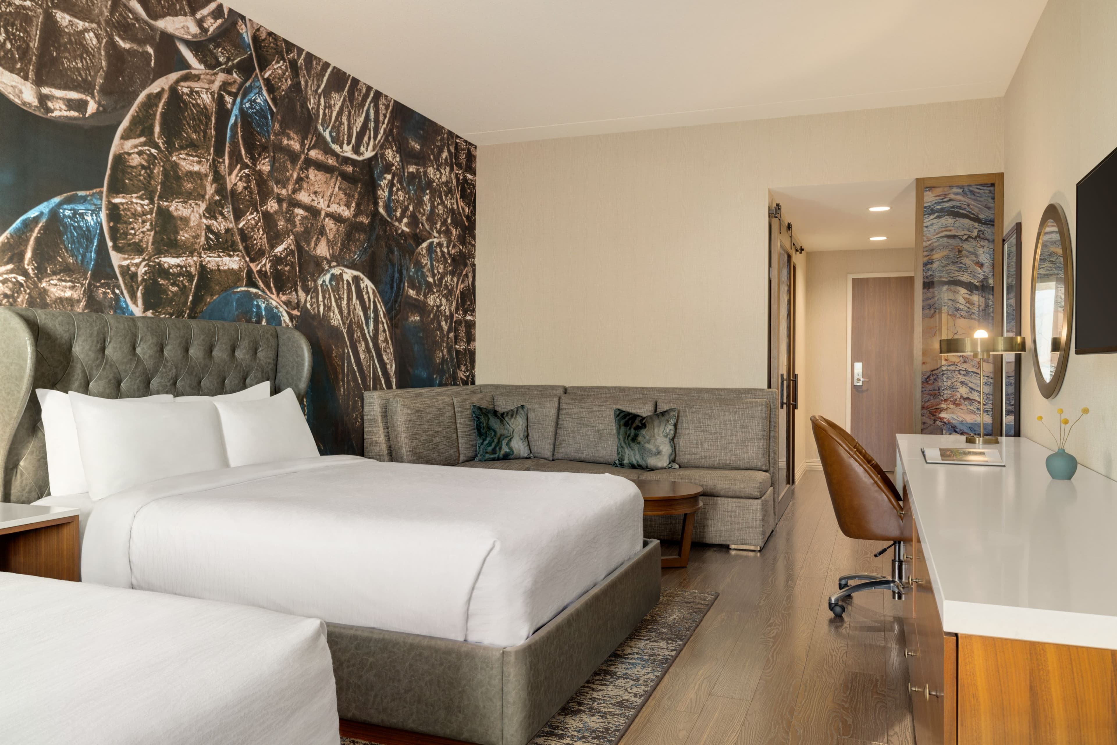 Hotel Indigo Naperville Riverwalk — 32