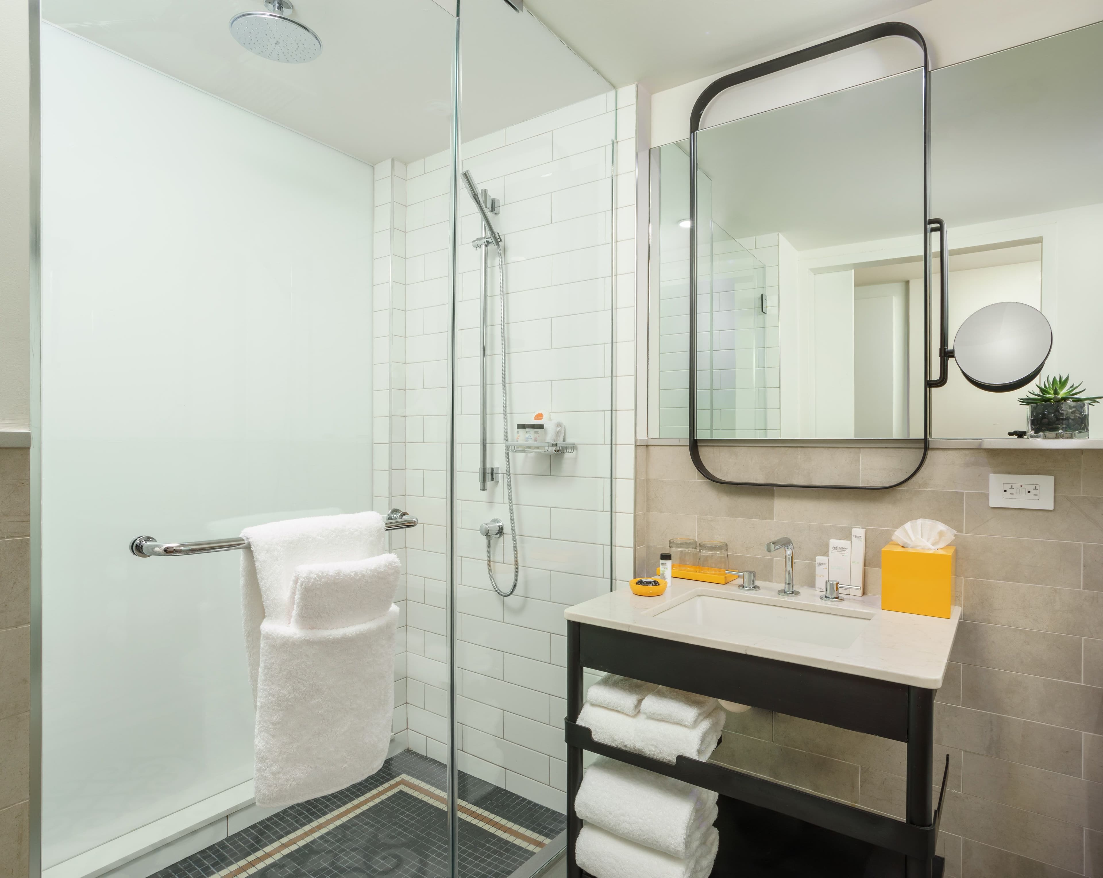 Hotel Indigo Lower East Side New York - Image 3
