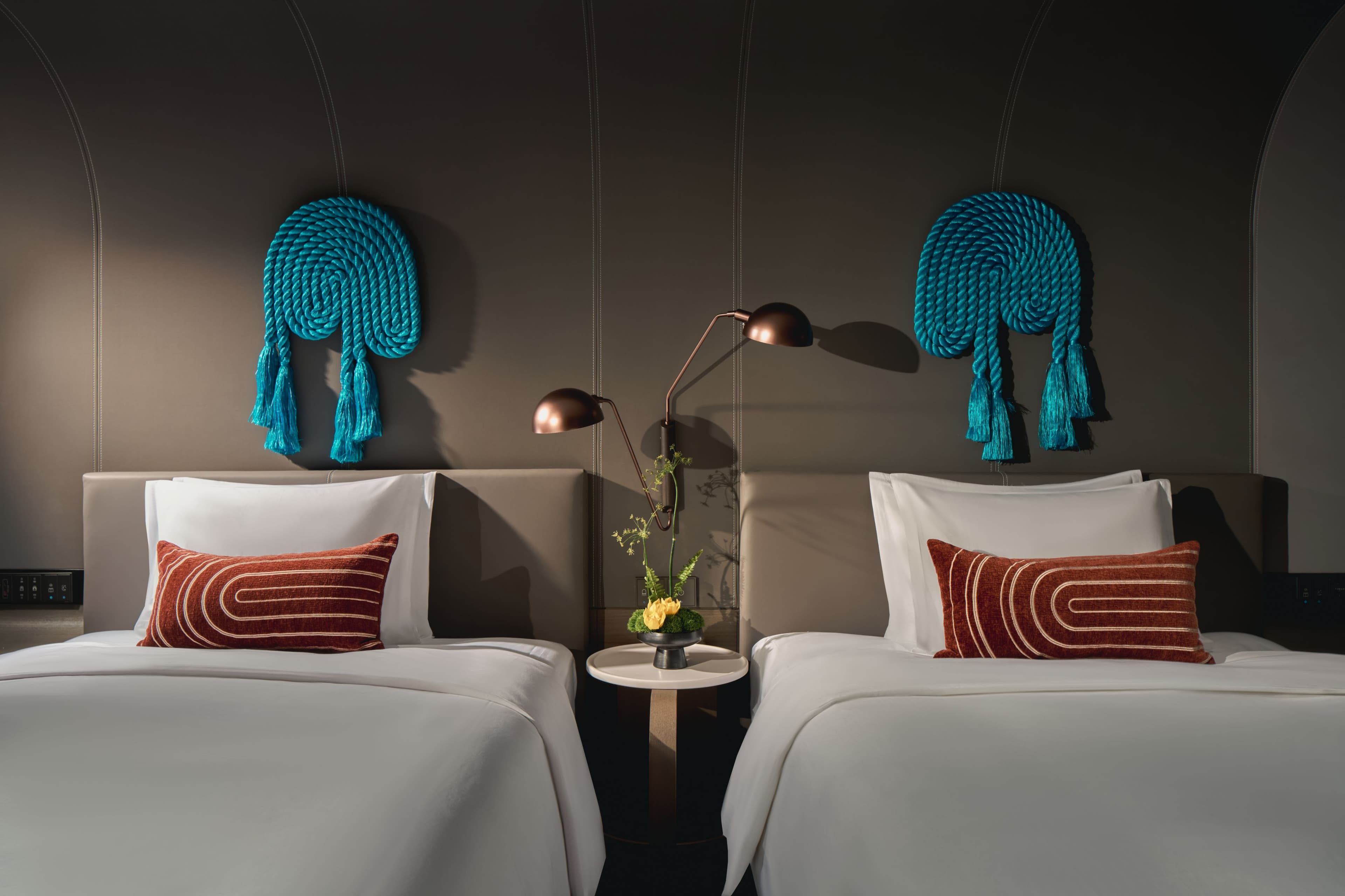 Hotel Indigo Ningbo Riverside - Image 4