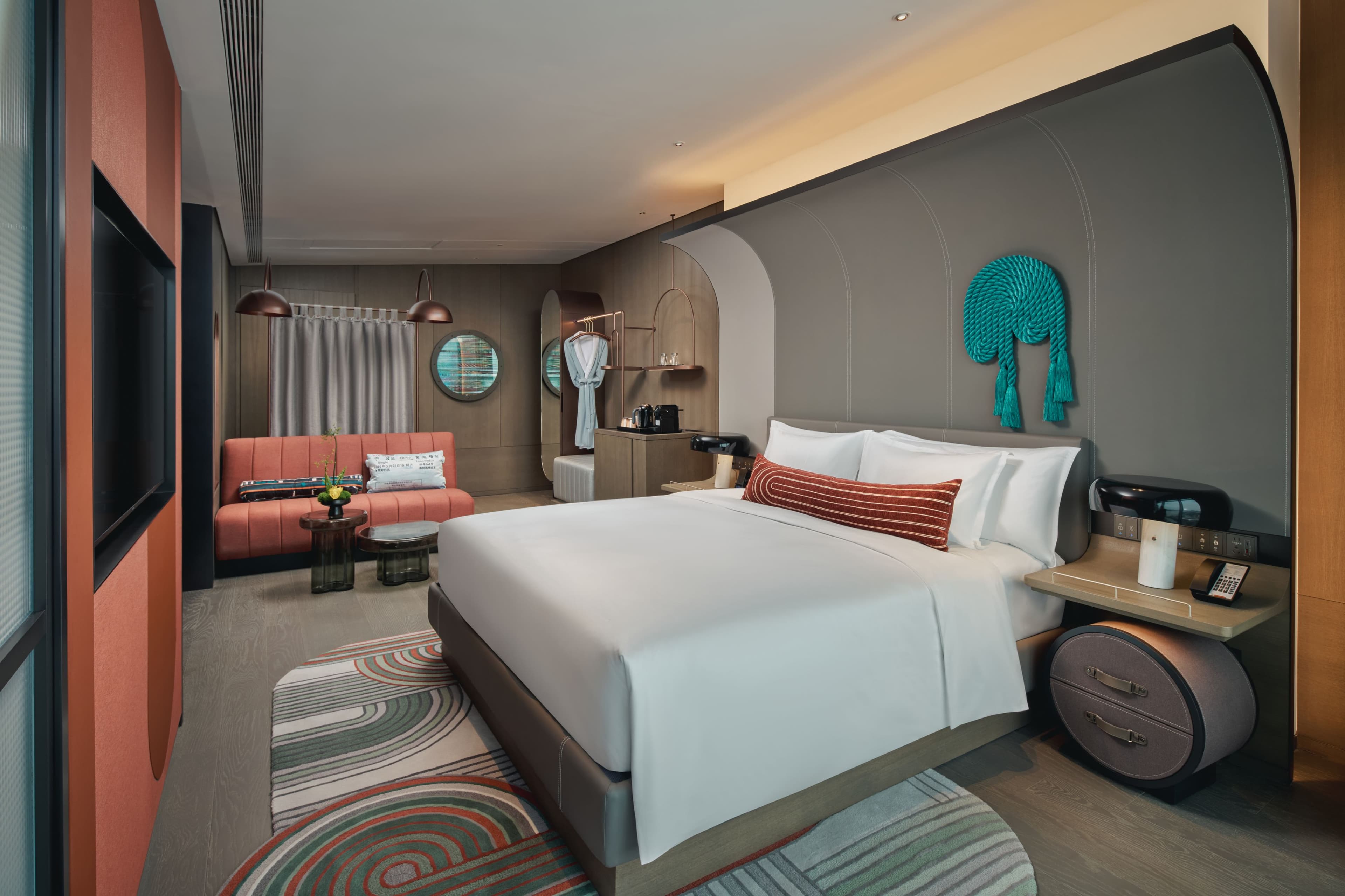 Hotel Indigo Ningbo Riverside - Image 2