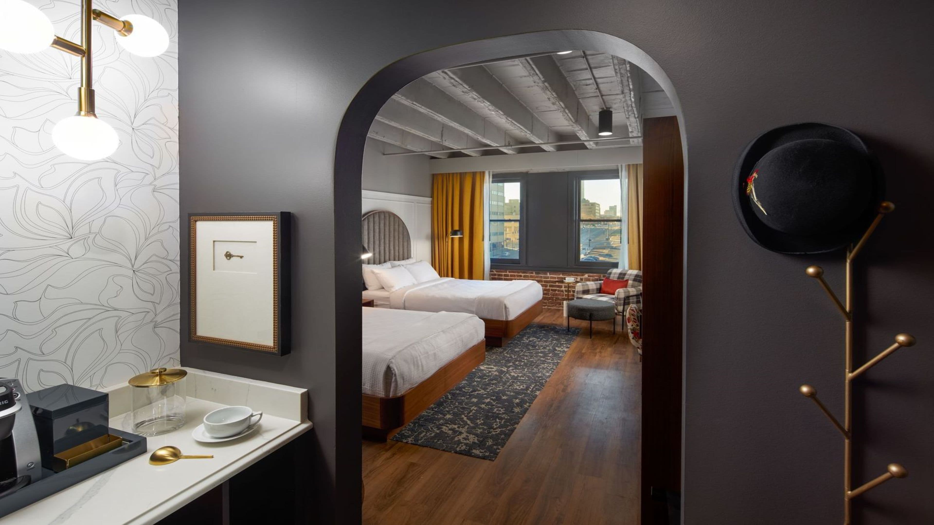 Hotel Indigo Omaha Downtown — 10