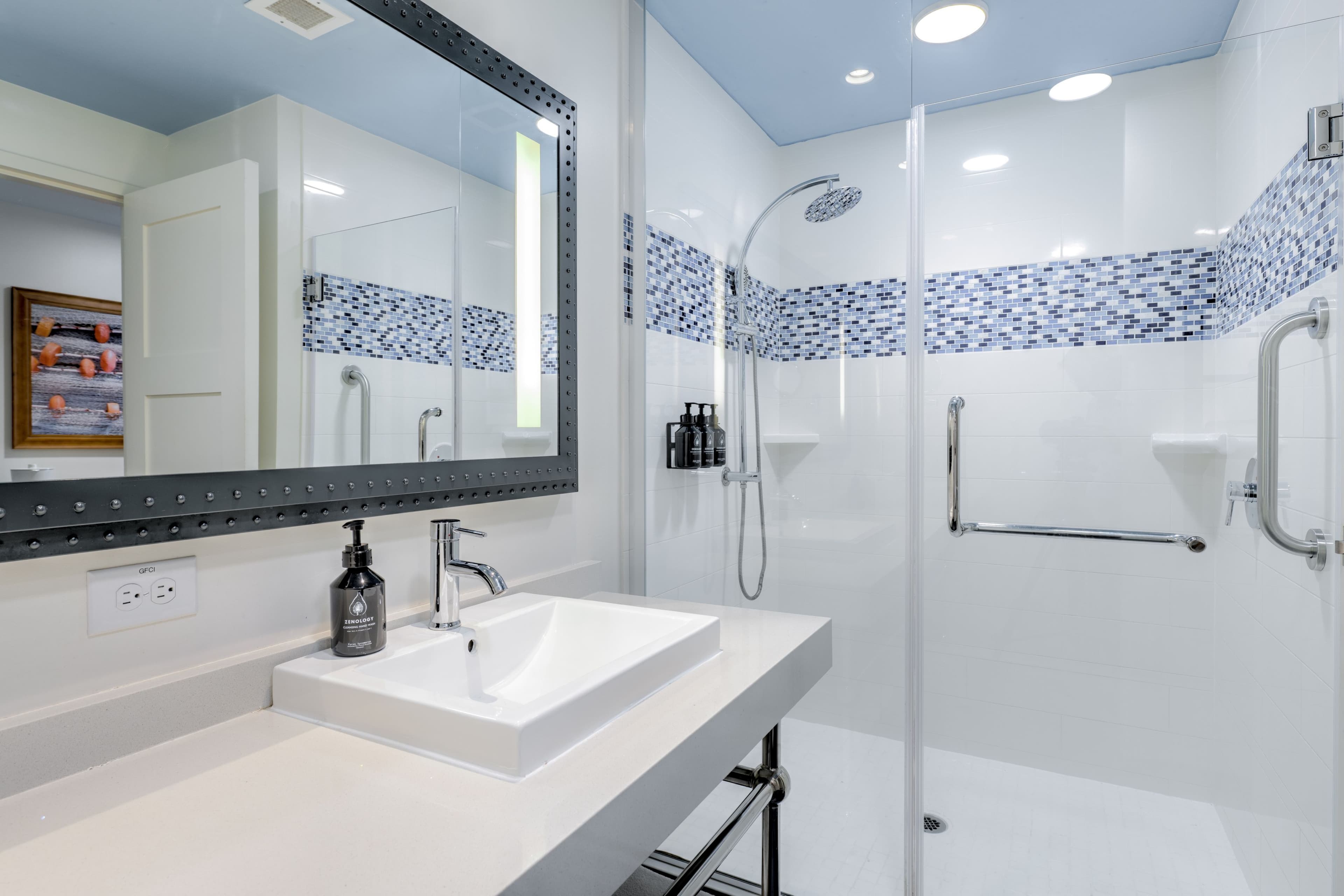 Standard Room - Image 6